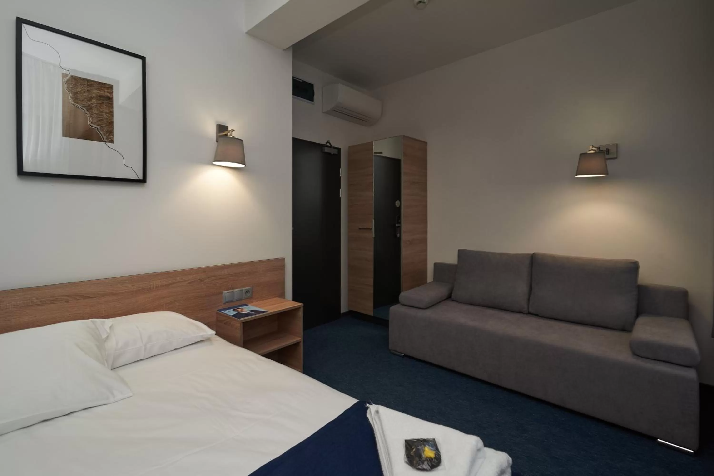 Living room, Bed in Fama Residence Gdańsk Old Town