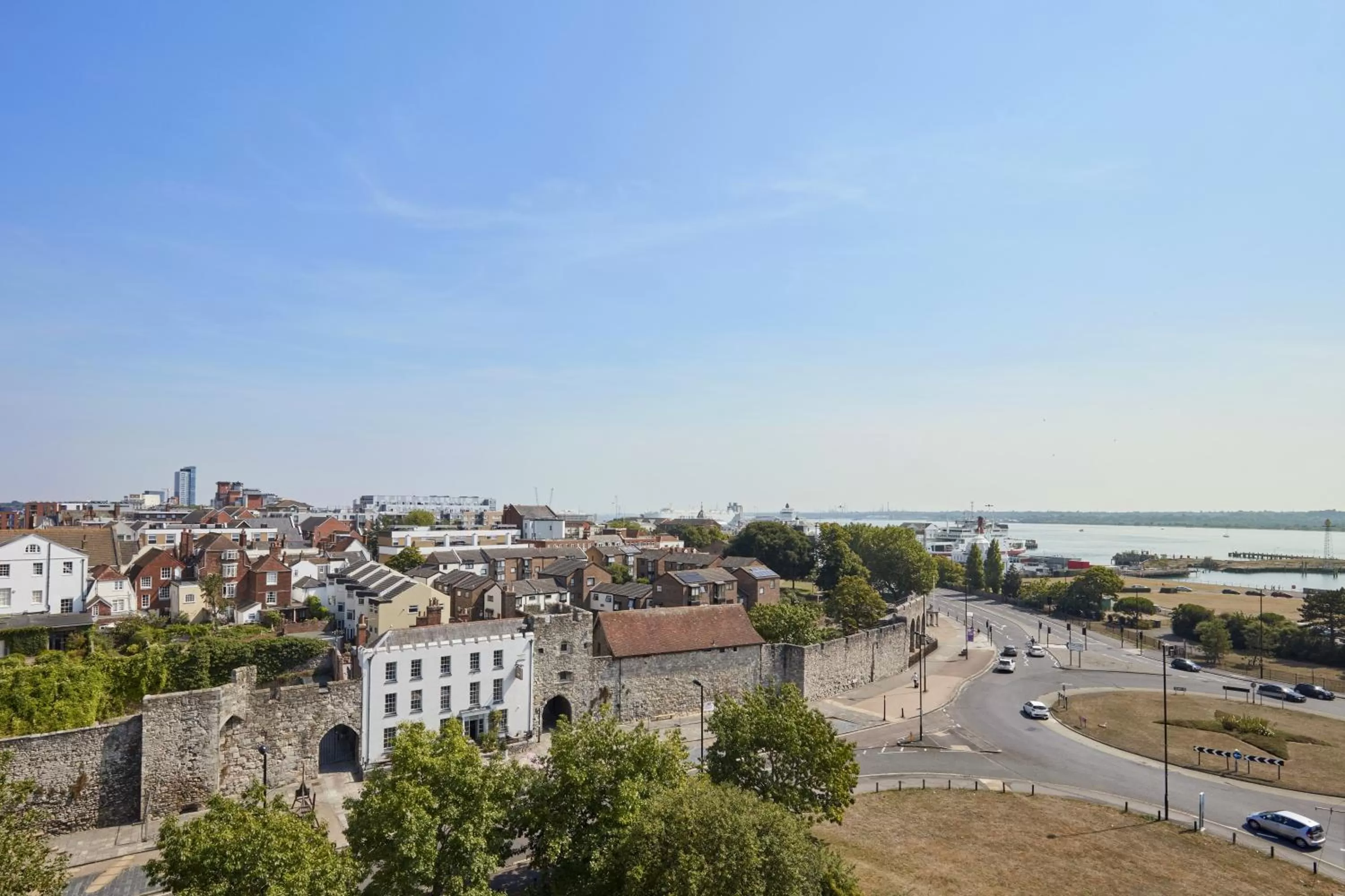 Balcony/Terrace in Leonardo Royal Southampton Grand Harbour