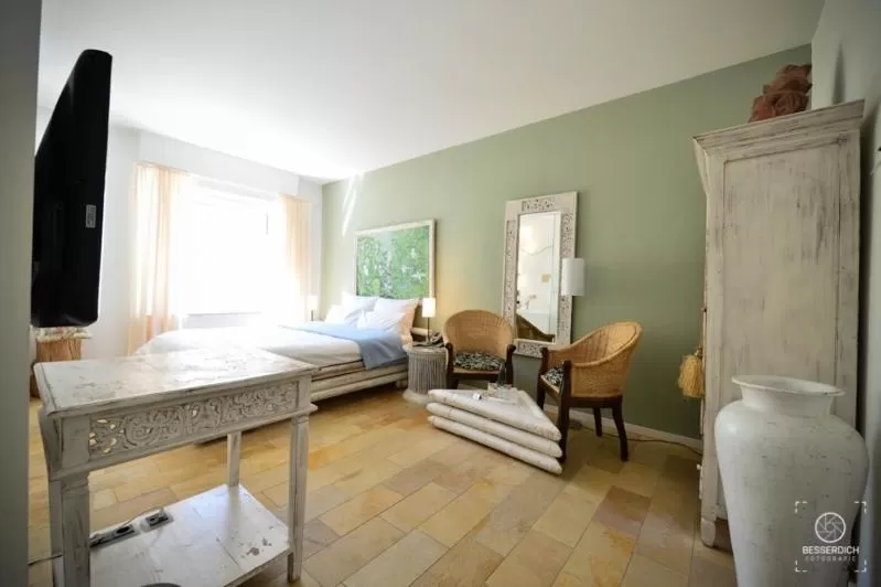 Day, Seating Area in Domaine Leidinger