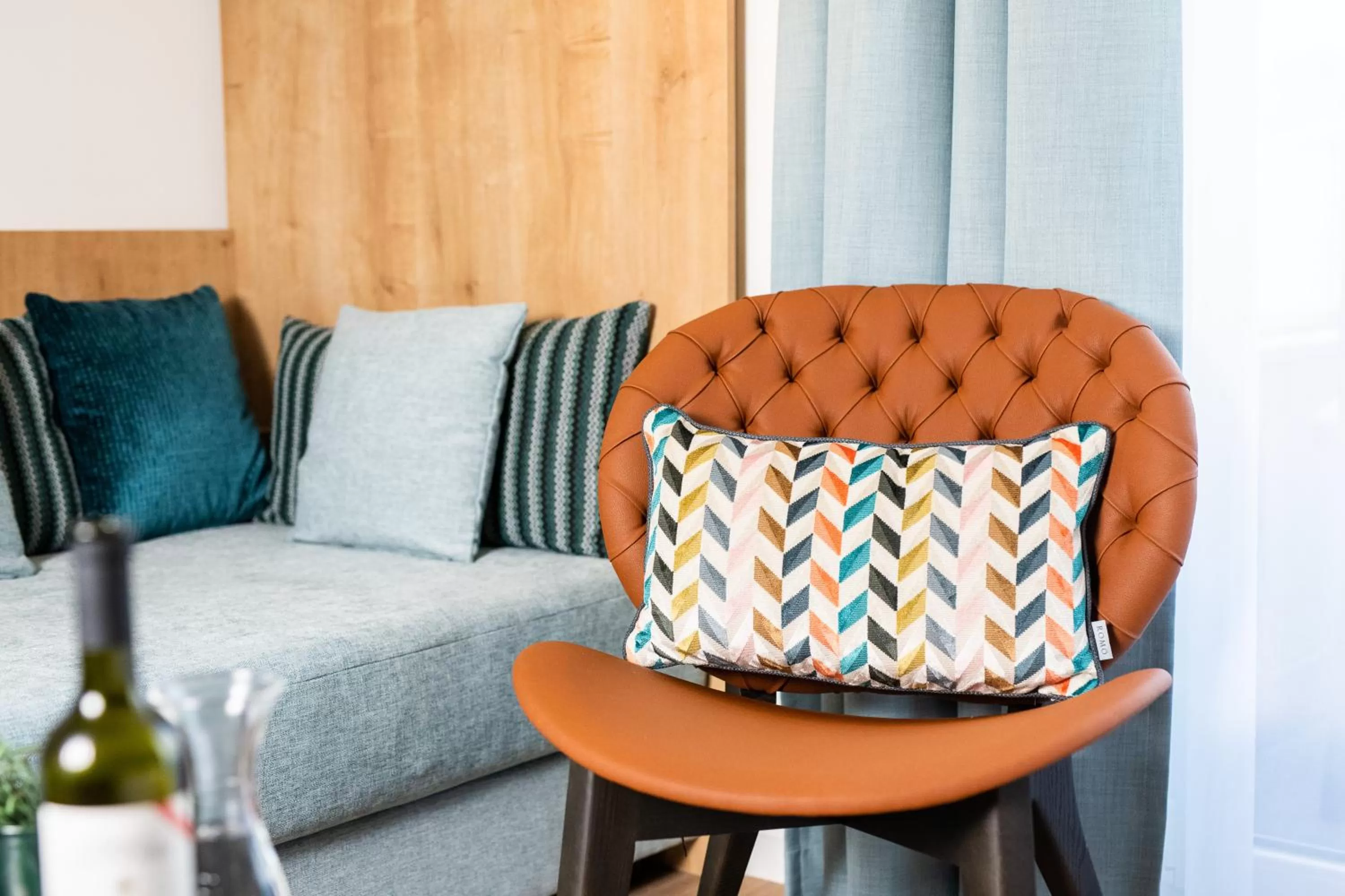 hair dresser in Ascona Lodge, Pool & Garden Retreat