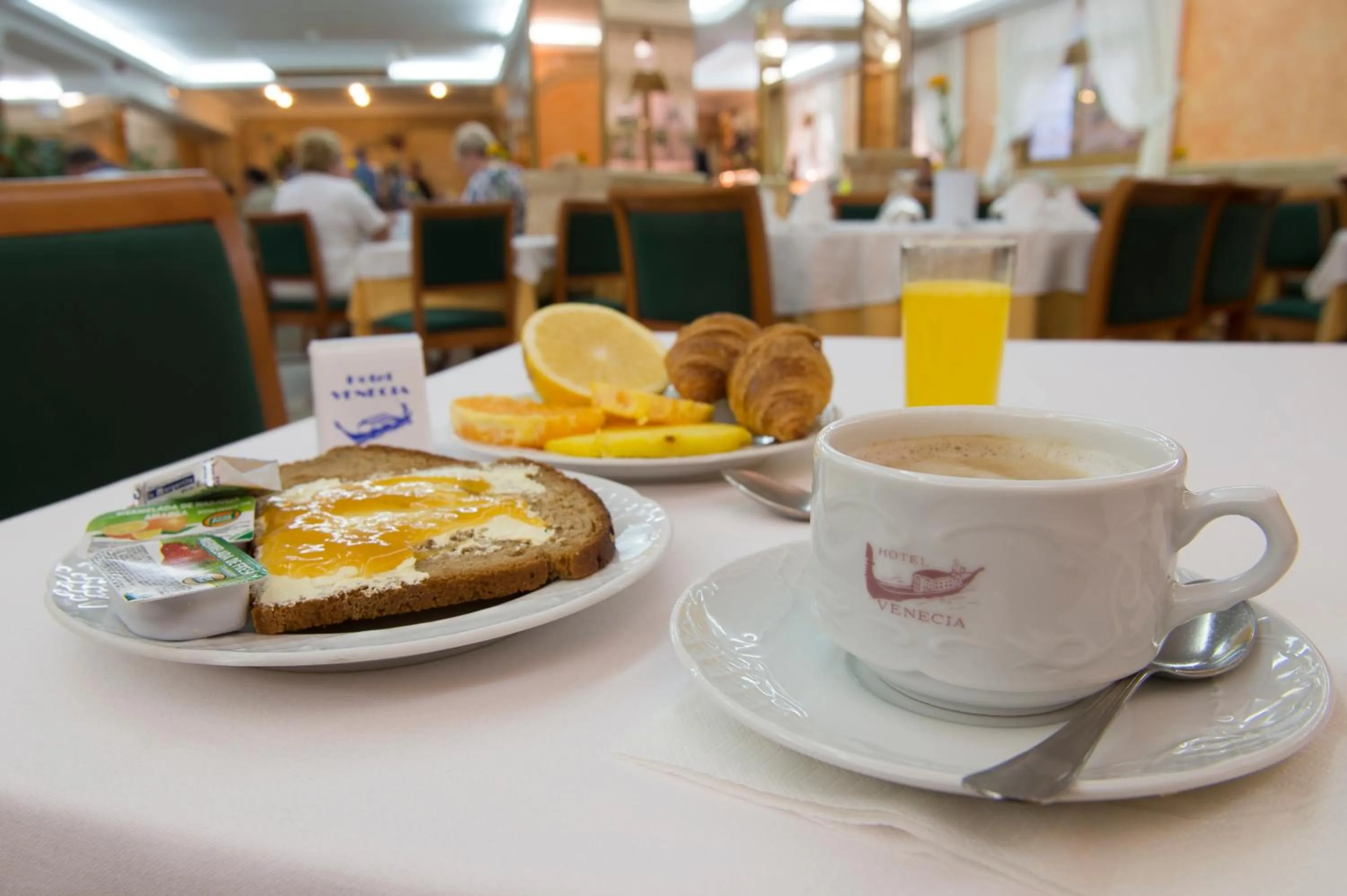 Restaurant/places to eat in Hotel Venecia Paguera