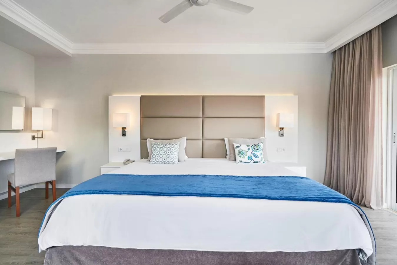 Double Room with Sea View in PortoBay Blue Ocean