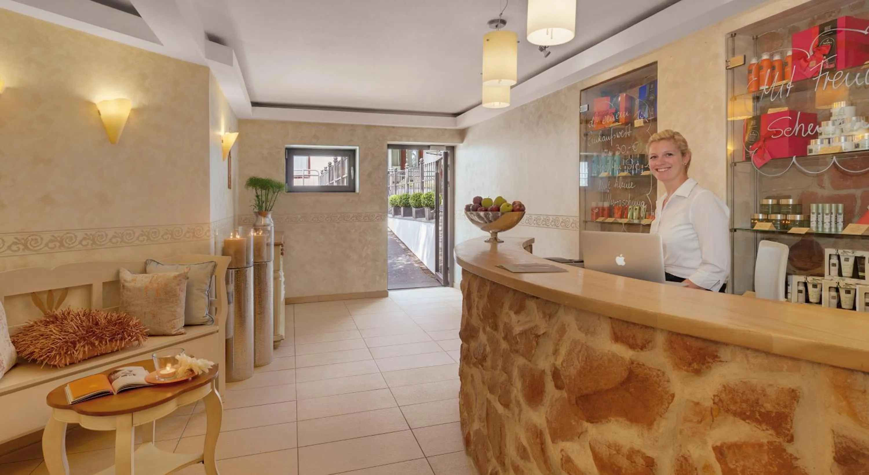 Staff in Nells Park Hotel