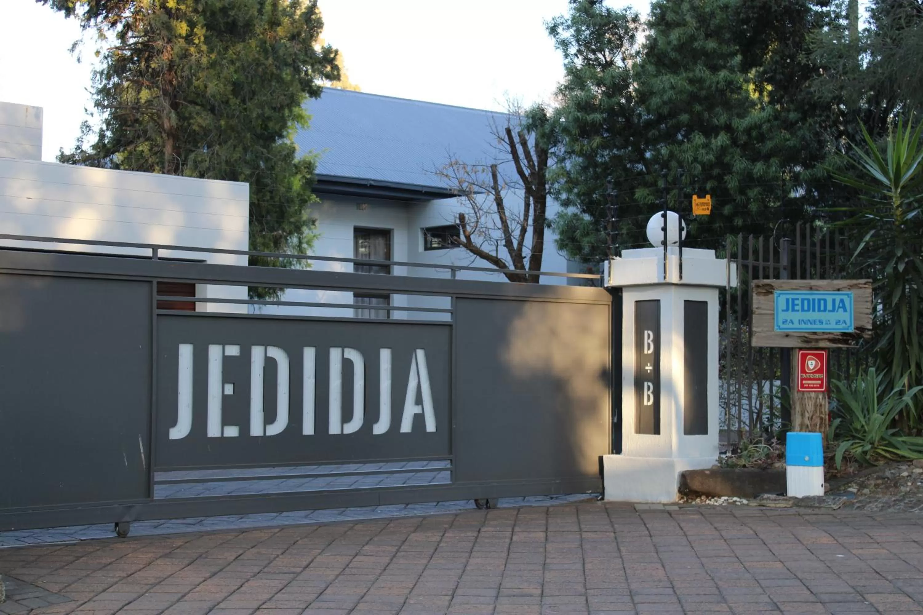 Property Building in Jedidja Bed and Breakfast