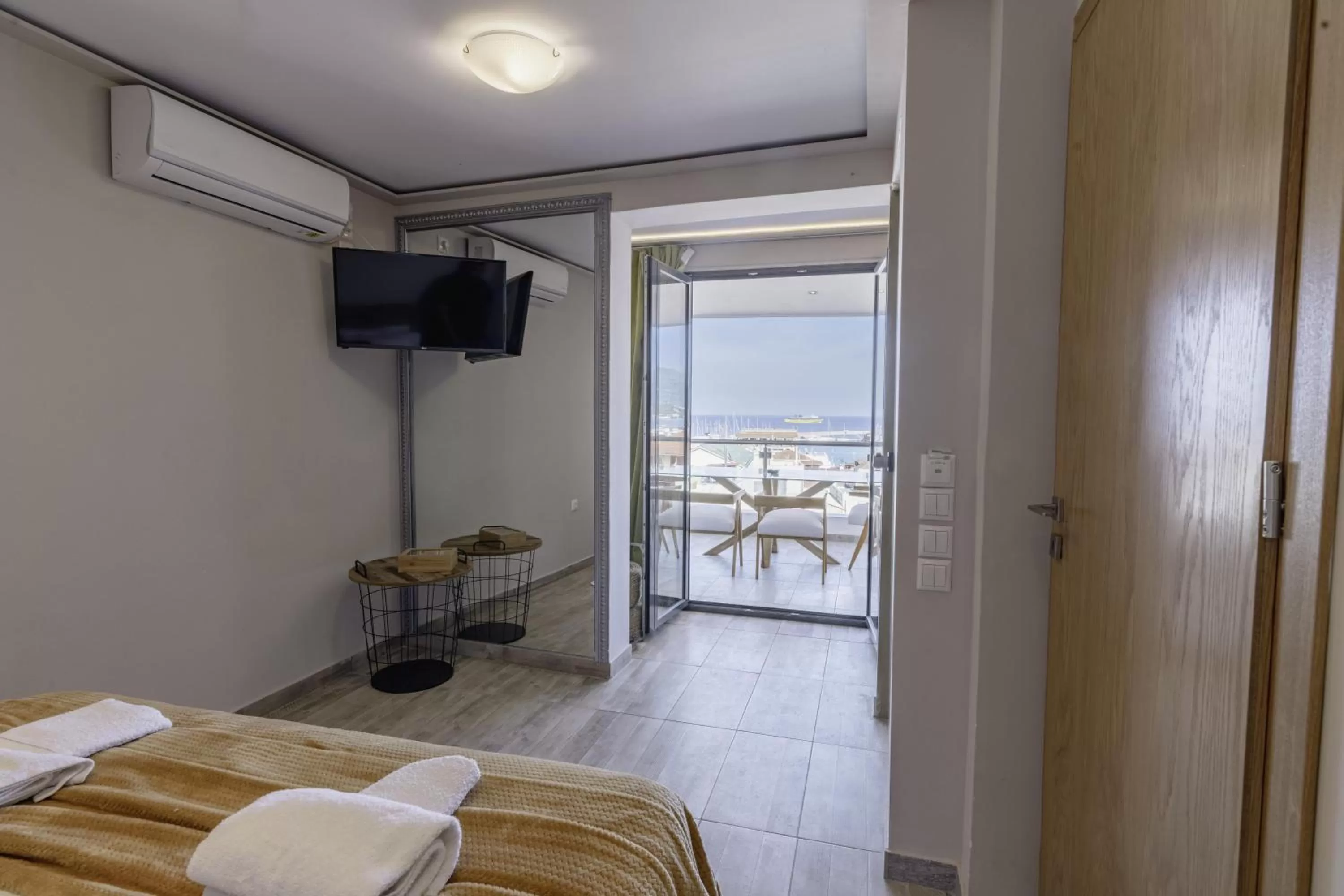 TV/Entertainment Center in Zama Suites Collection