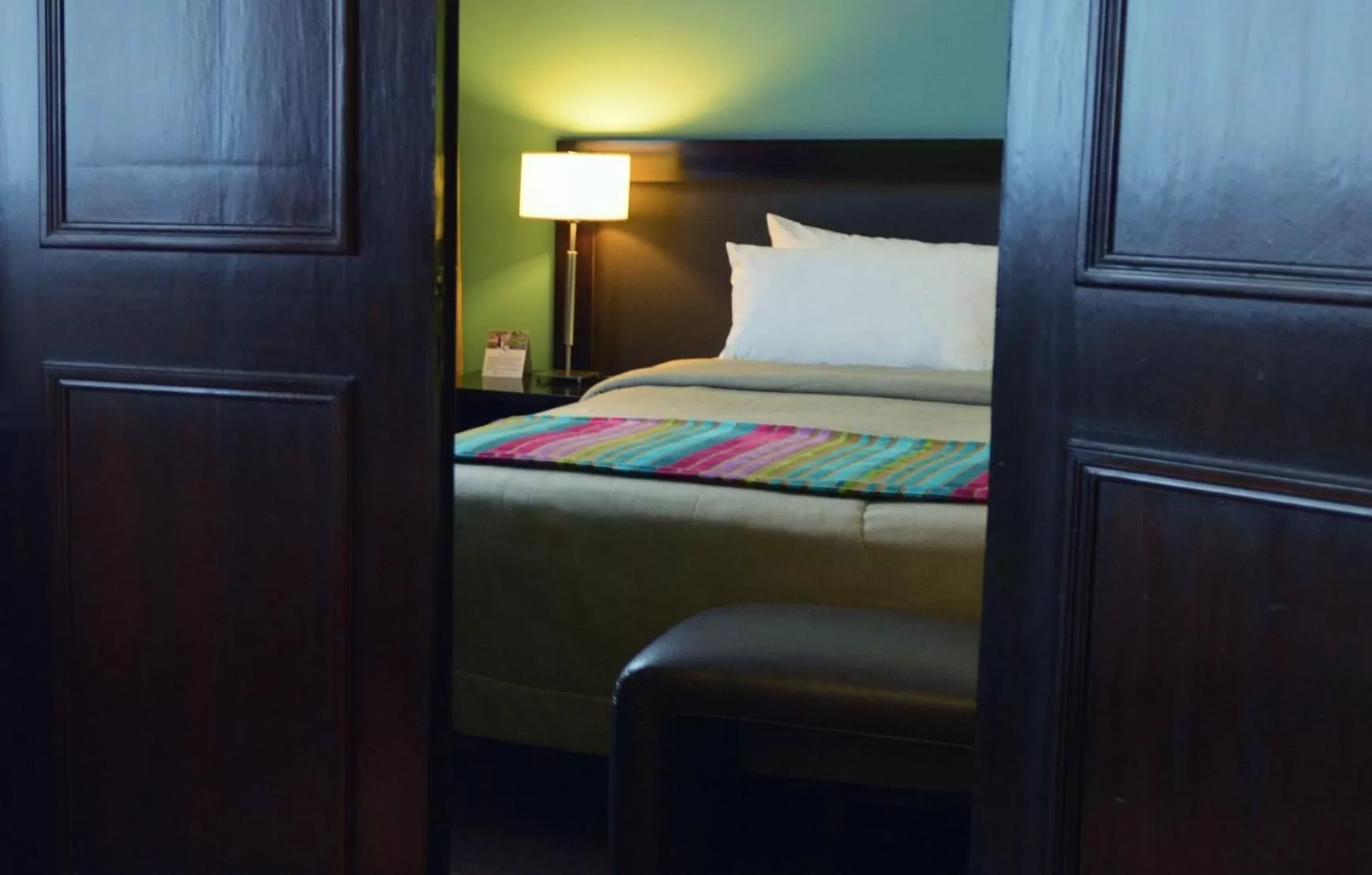 Bed in Rochester Hotel Classic