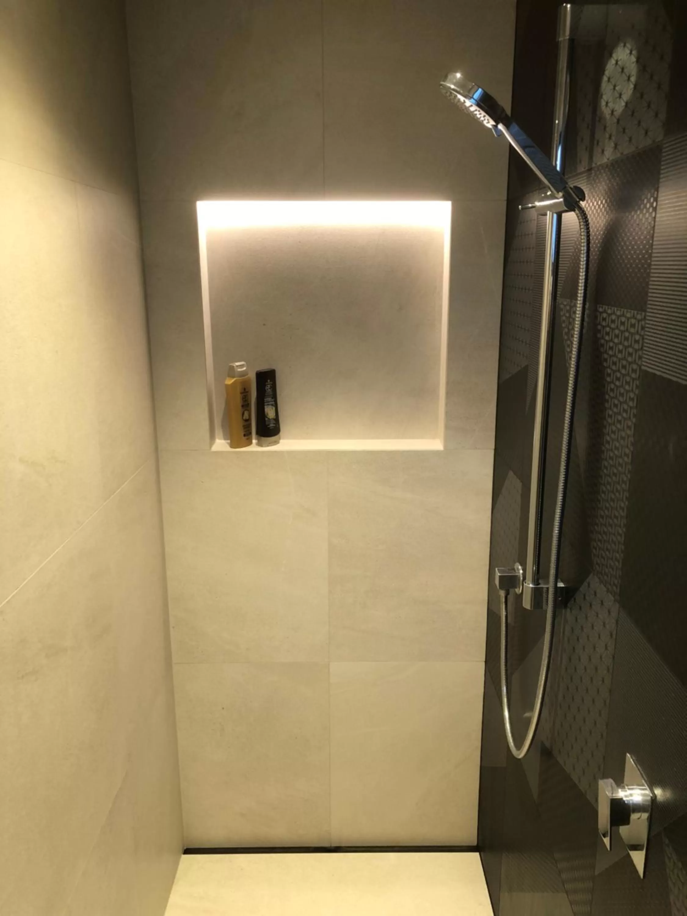 Bathroom in Studio & Cabin on Whitby