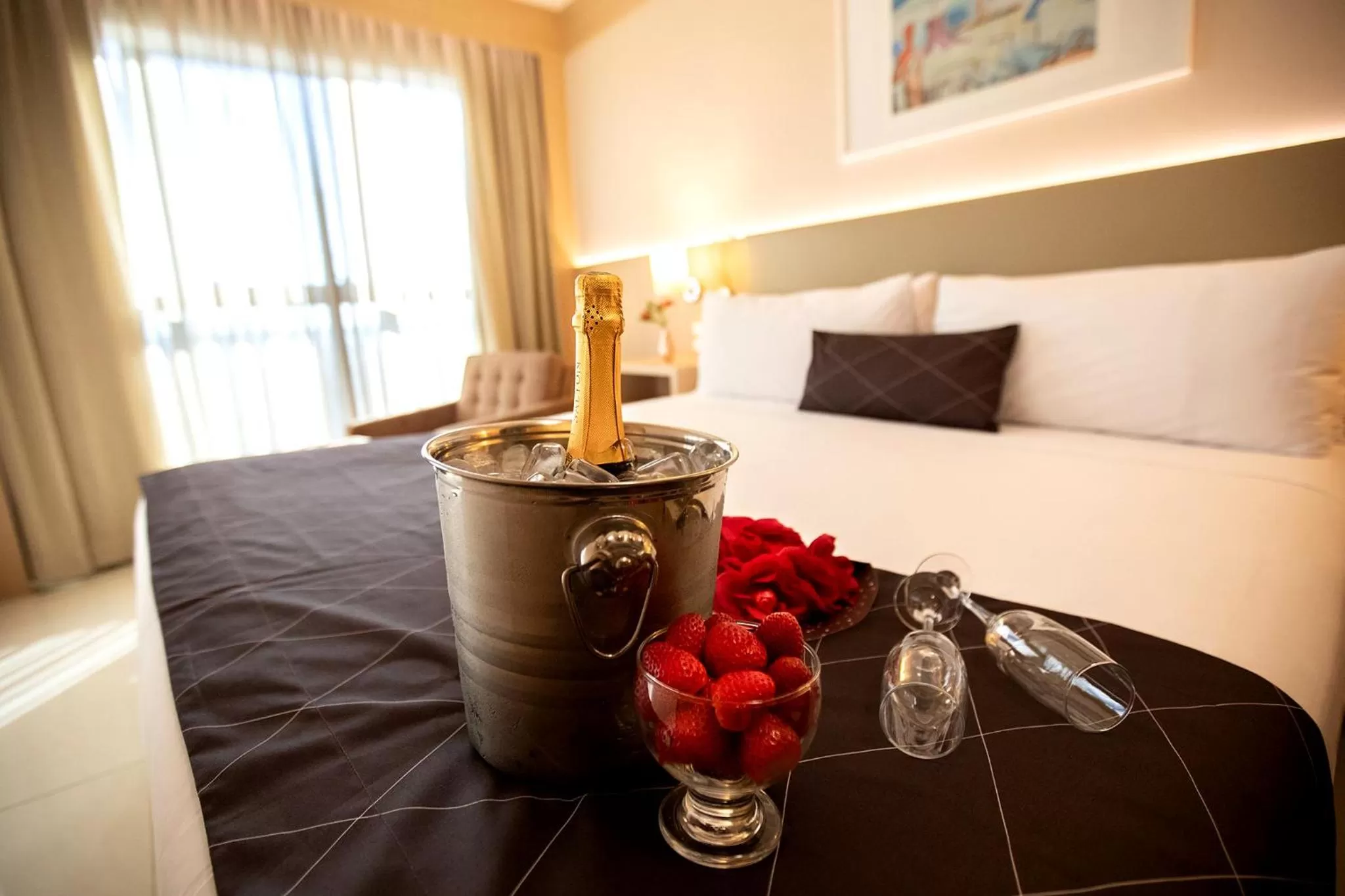 Bedroom, Bed in Cullinan Hplus Premium