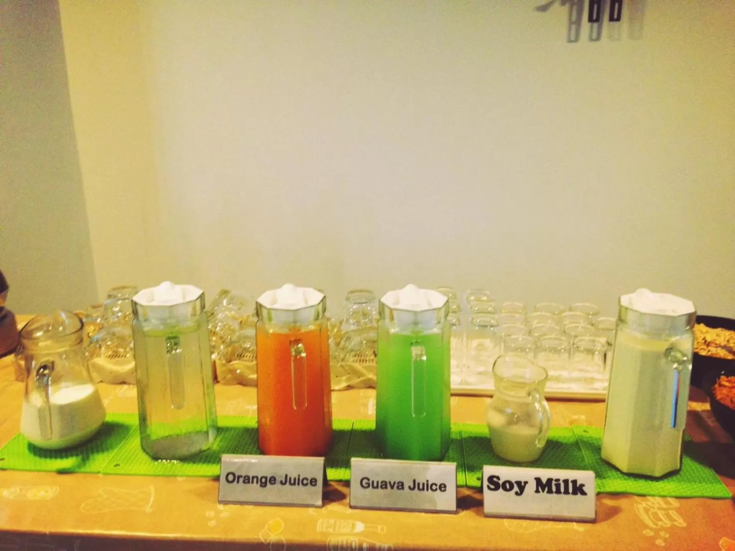 Non alcoholic drinks in Hotel De Wualai