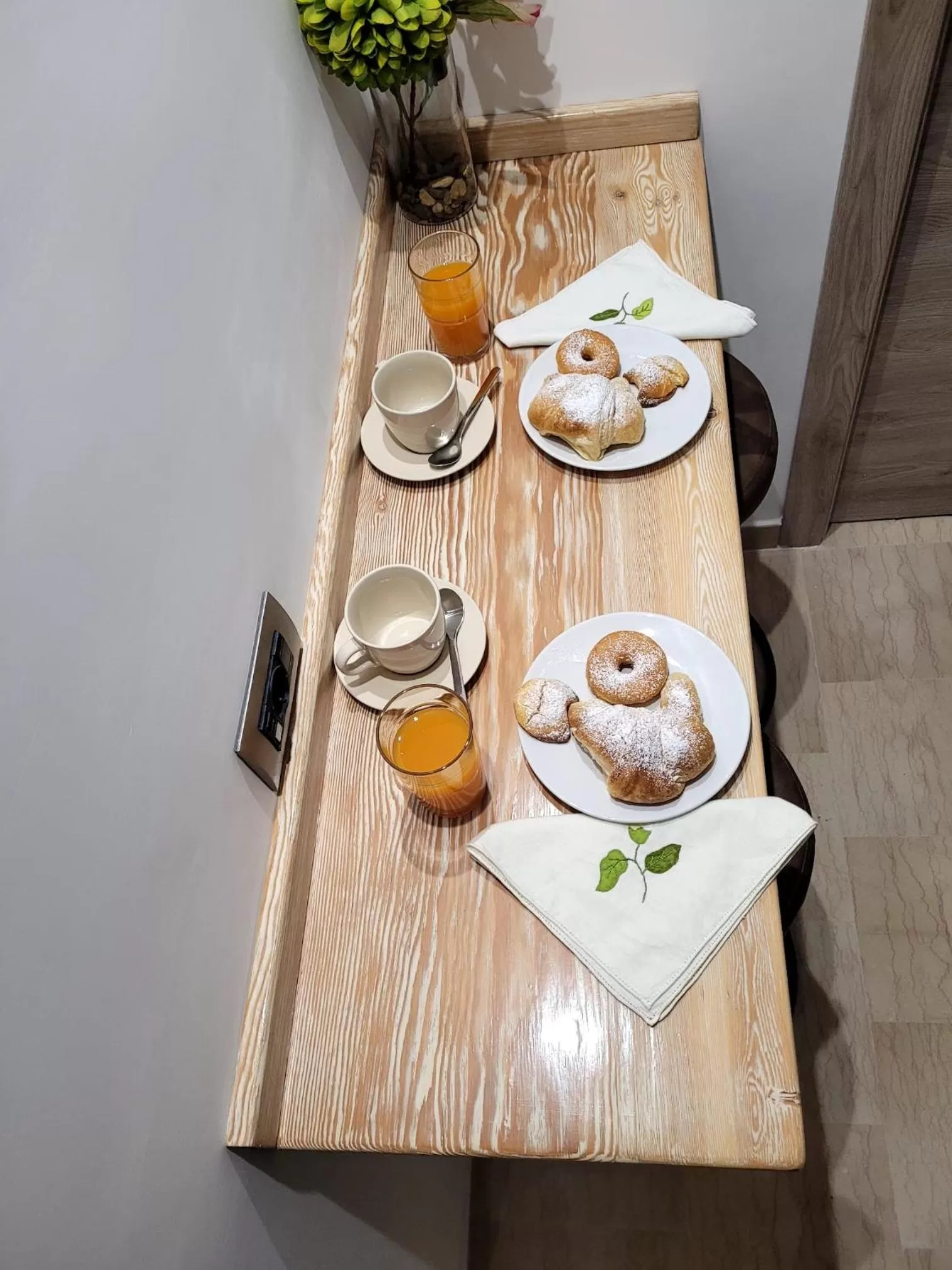 Food and drinks in Pompei Suite