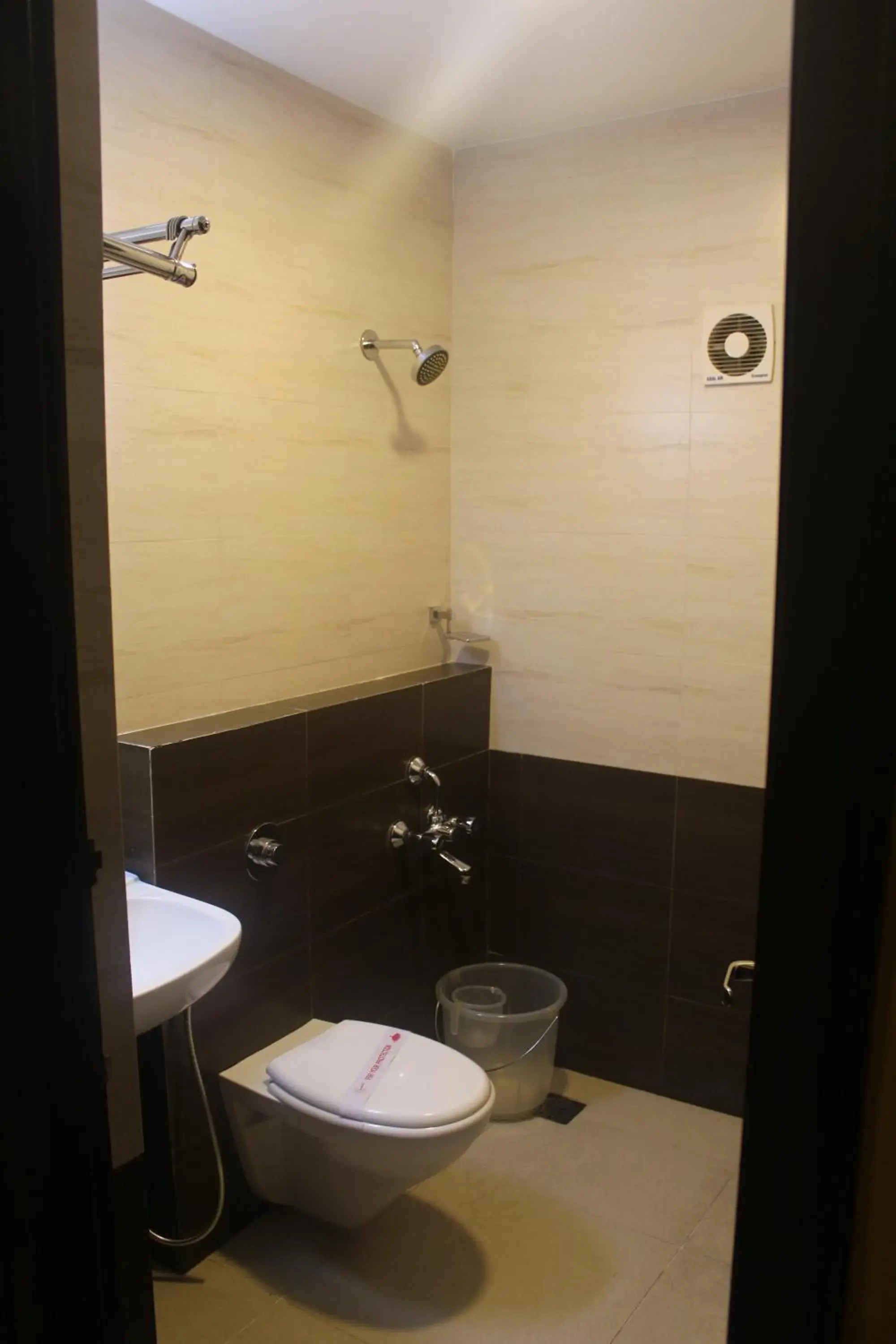Family Room with Bathroom - single occupancy in Hotel Mangalore International Family Room with Bathroom - single occupancy in Hotel Mangalore International