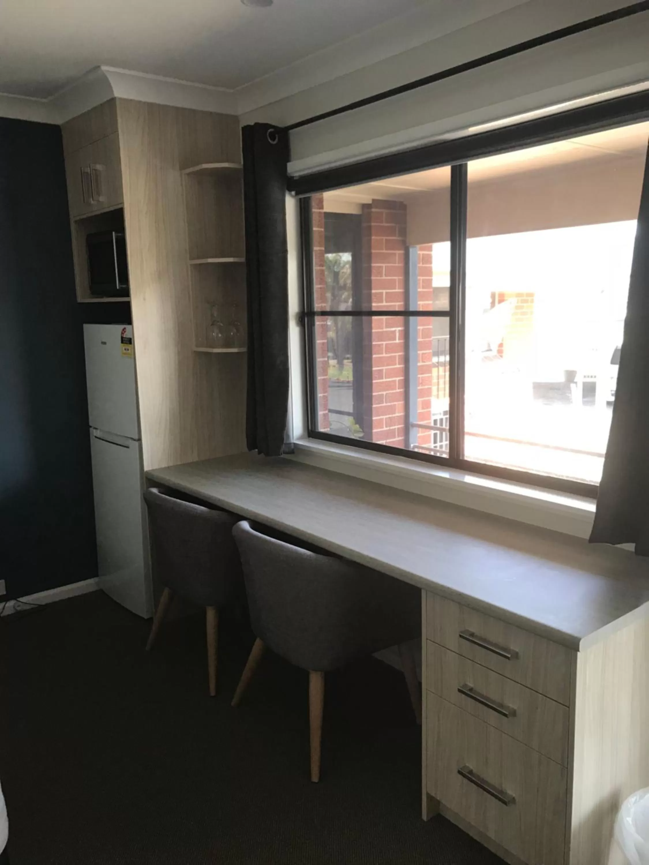 Seating area in Kootingal Landview Motel