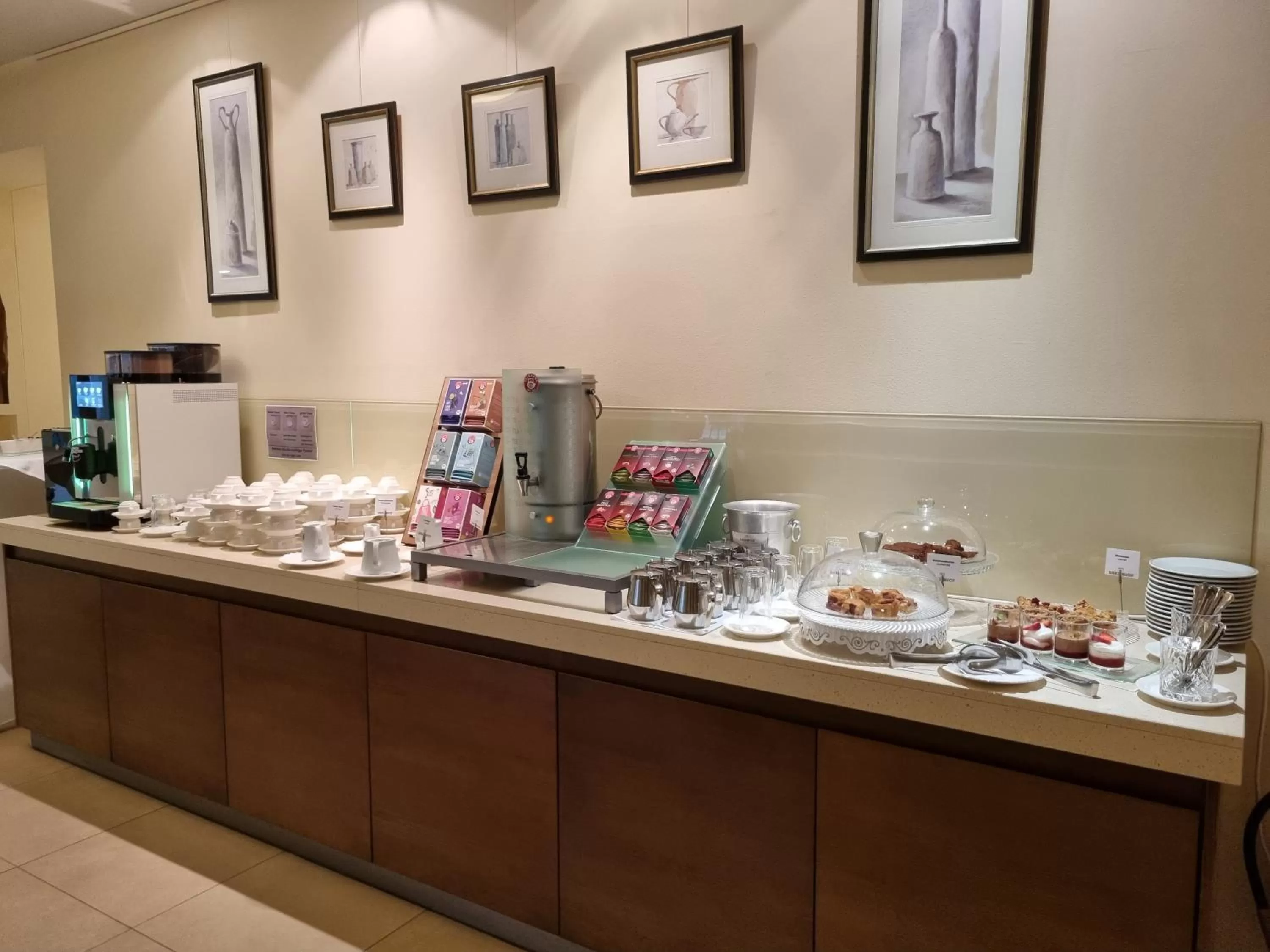 Breakfast in BIRKENHOF GOLS - B & B - Wohlfühl Hotel mit Wochenend-Restaurant