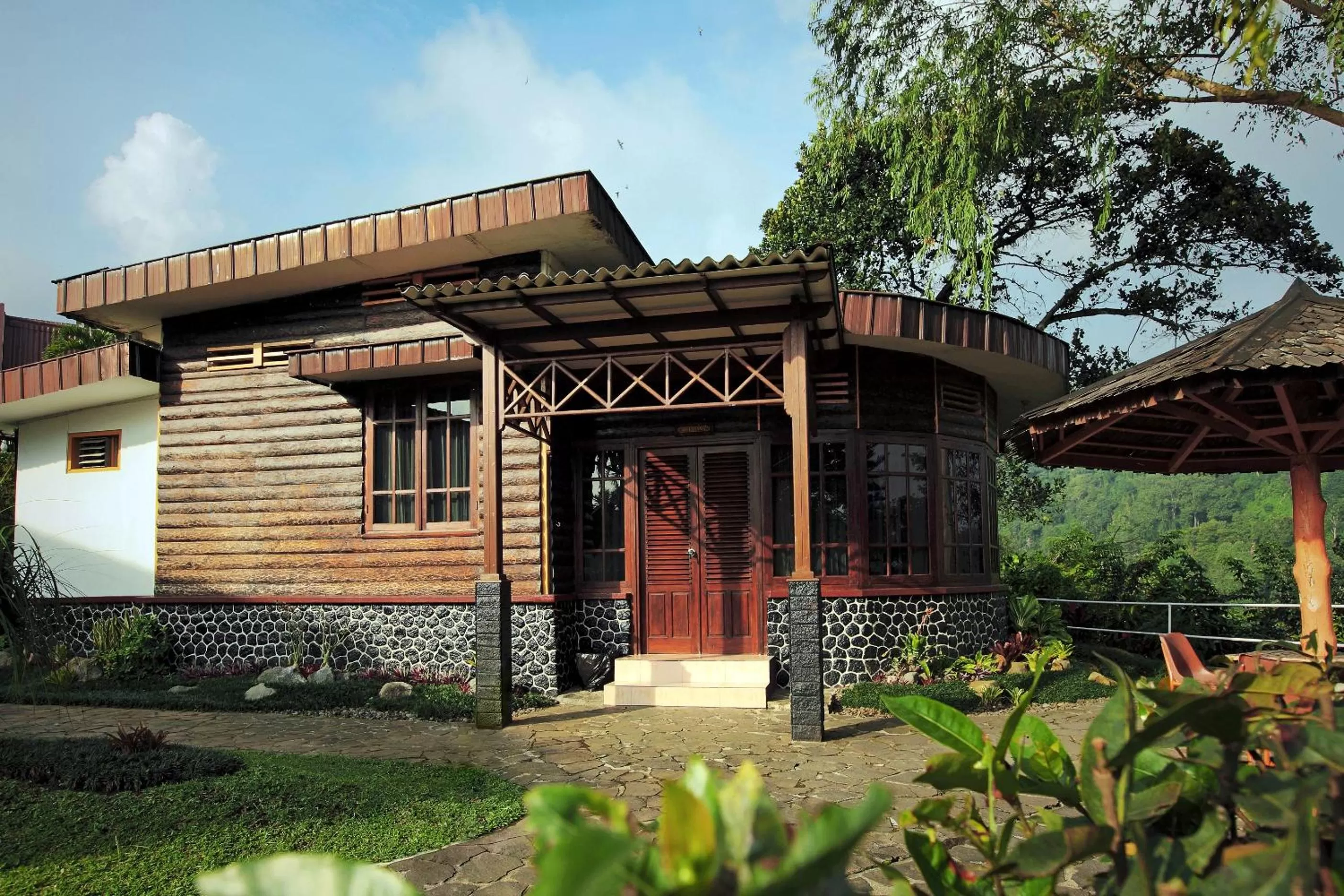 Day in Inna Tretes Hotel & Resort