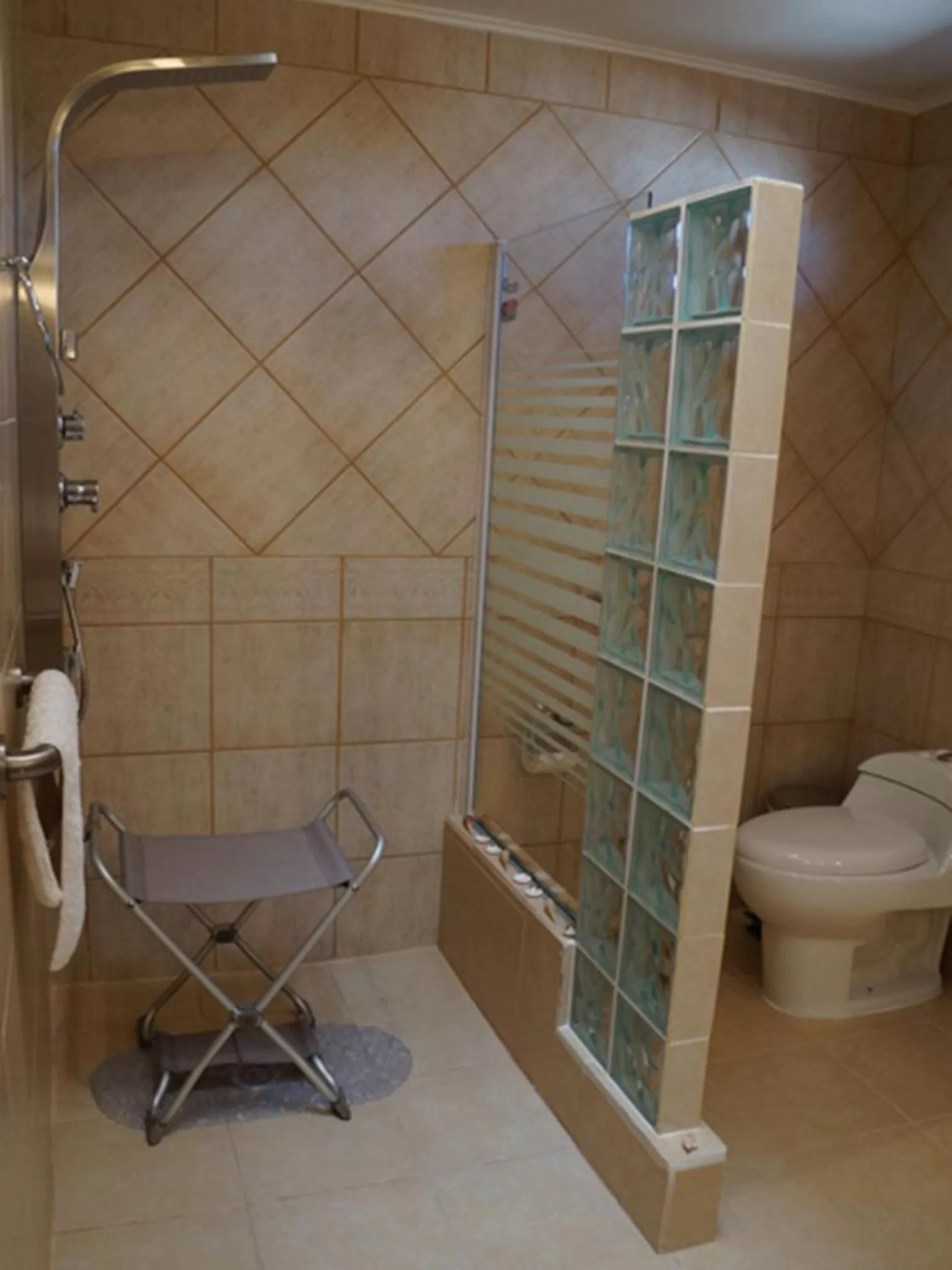 Bathroom in Atankalama