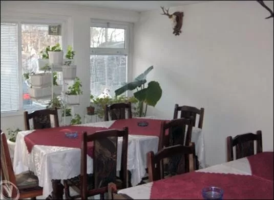 Restaurant/places to eat in Family Hotel Velevi