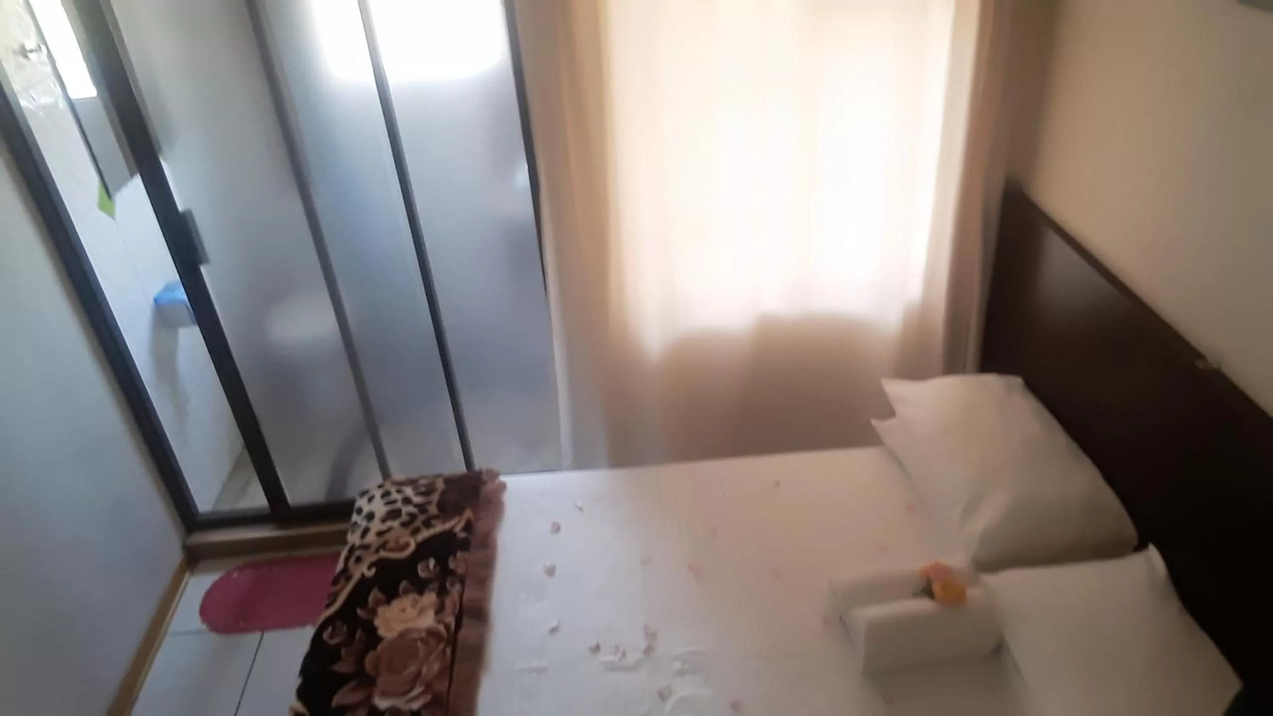 Bedroom, Bathroom in Vuya Nathi Bed and Breakfast