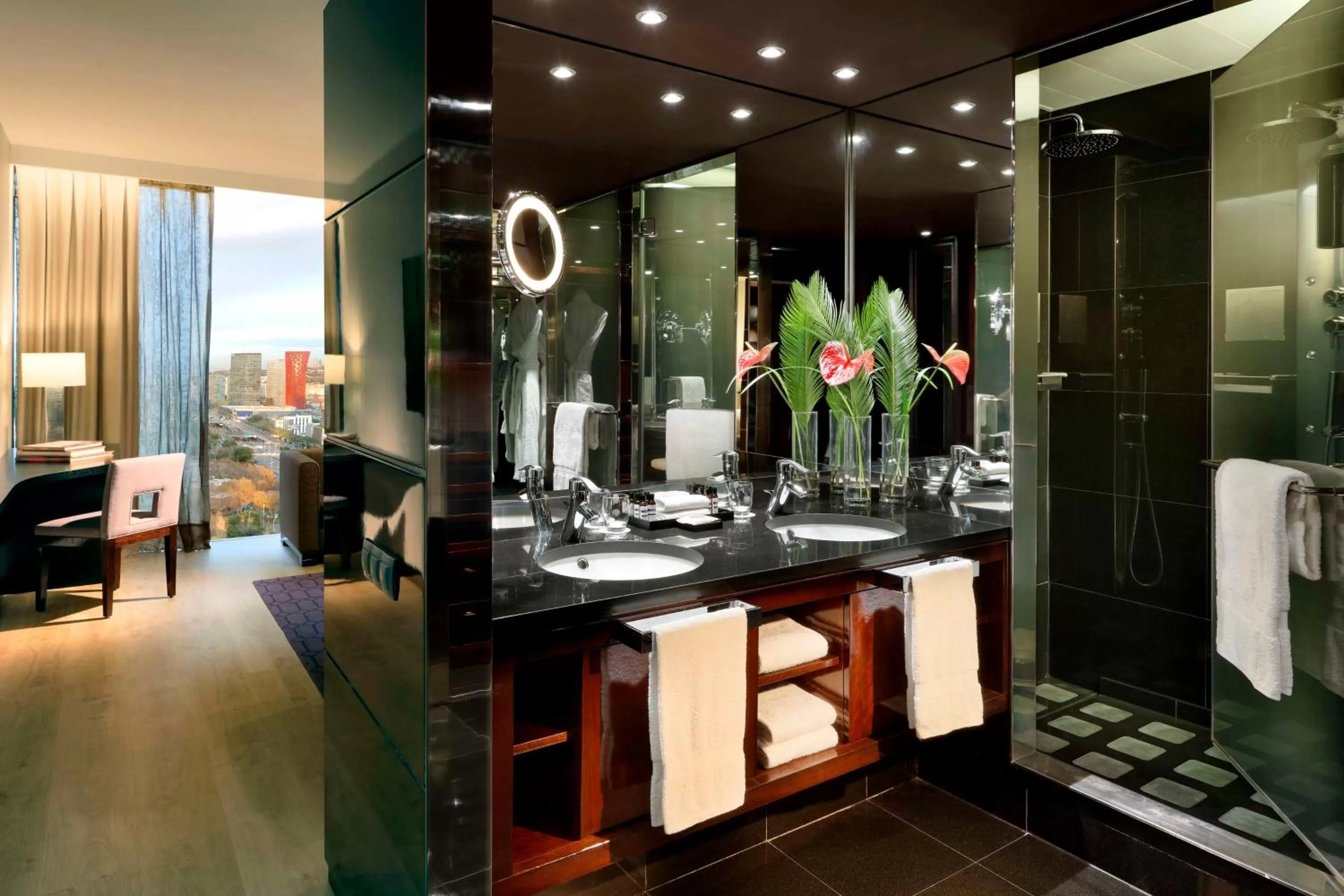 Bathroom in Hyatt Regency Barcelona Tower
