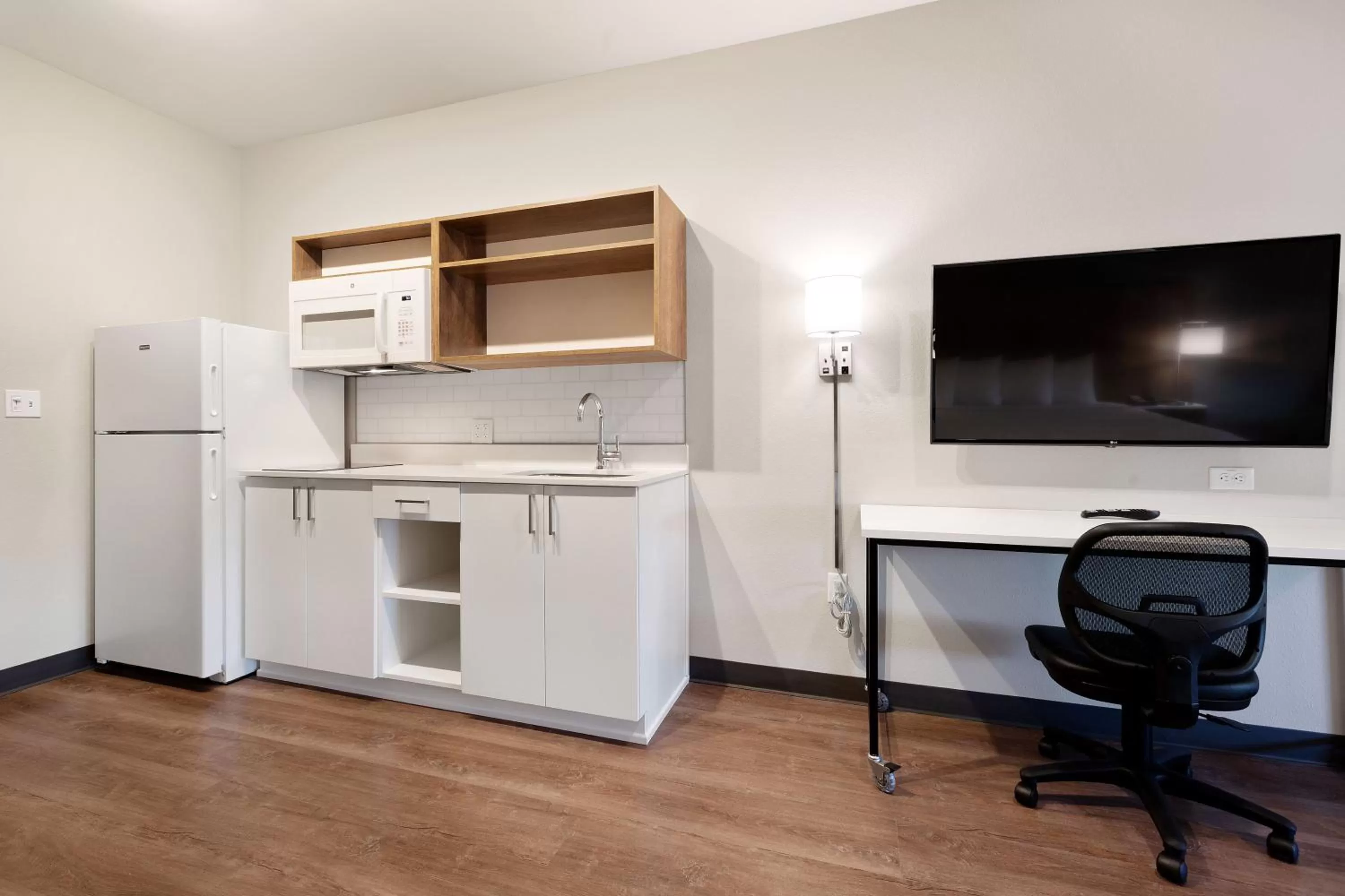 Kitchen or kitchenette in Extended Stay America Premier Suites - Orlando - Sanford