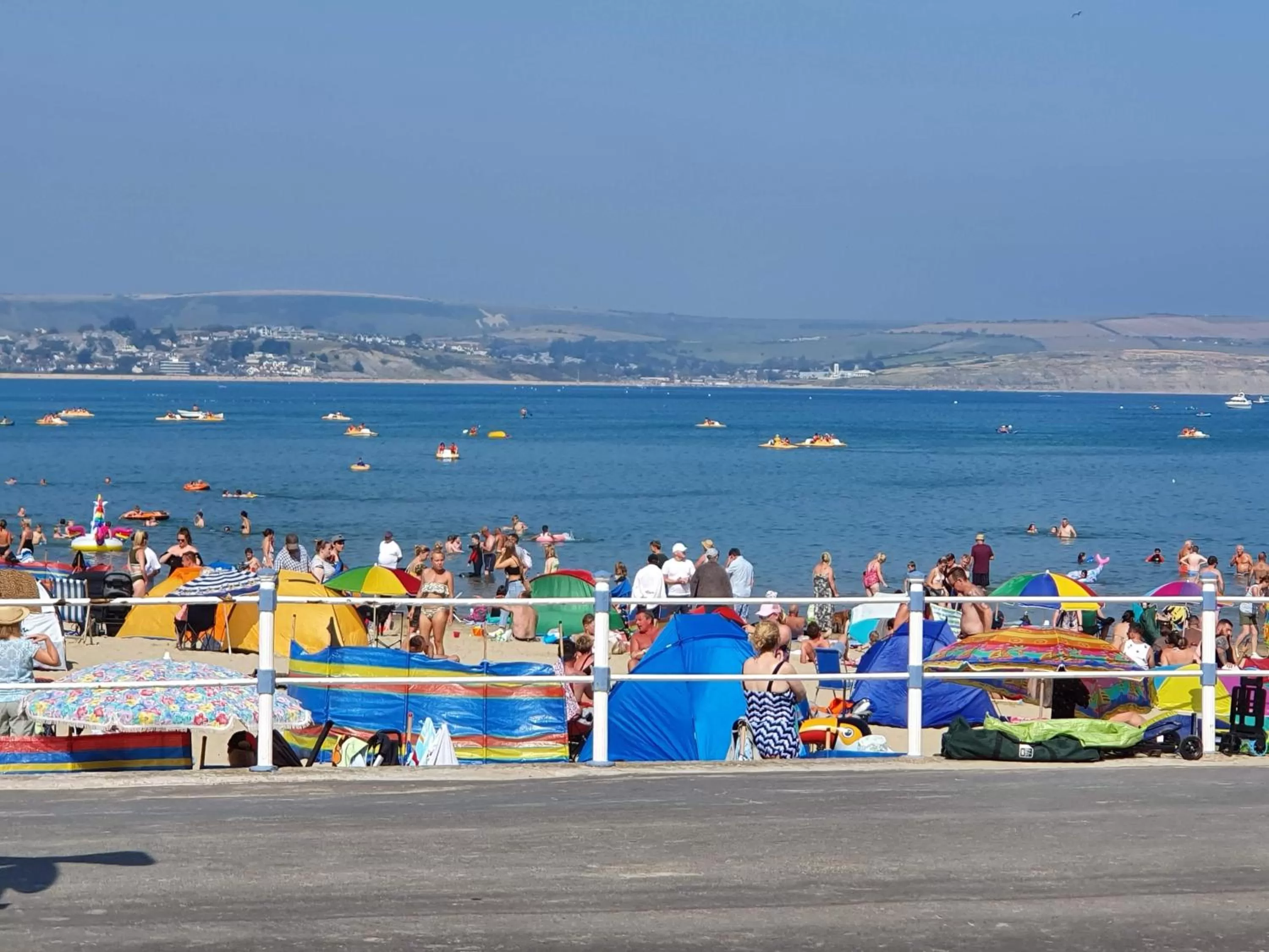 Beach in Alexandra Hotel