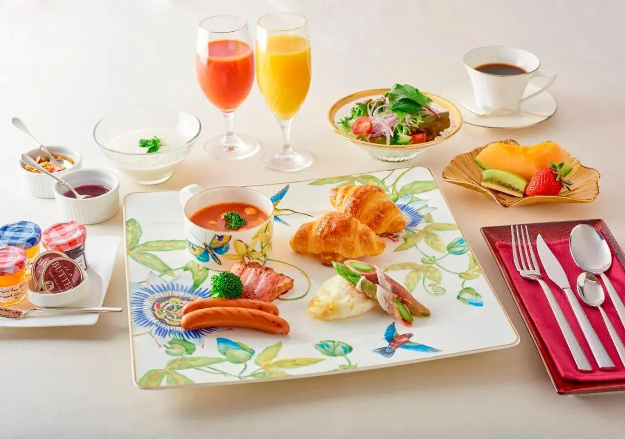 Suite with Club Lounge Access - Breakfast Included - Non-Smoking in Royal Park Hotel Takamatsu Suite with Club Lounge Access - Breakfast Included - Non-Smoking in Royal Park Hotel Takamatsu