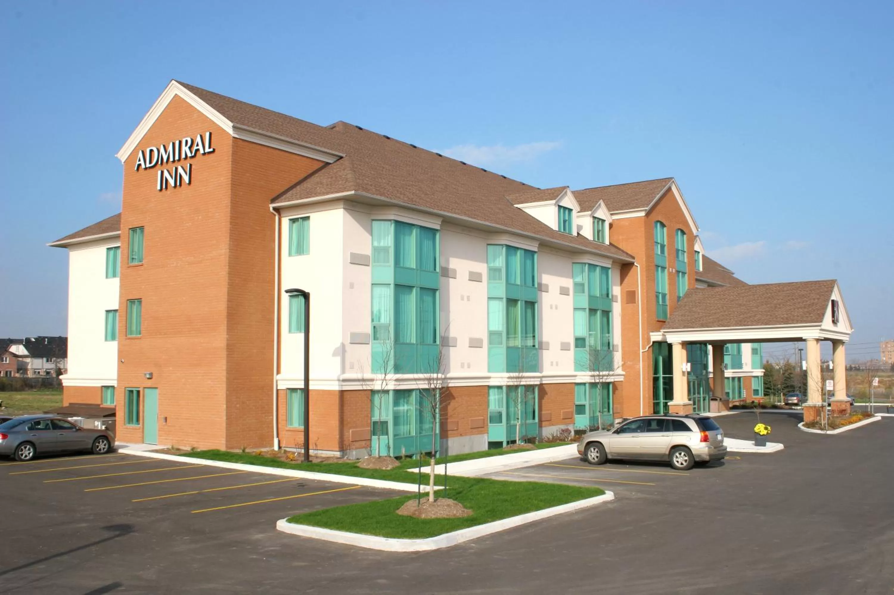 Property building in Admiral Inn Mississauga