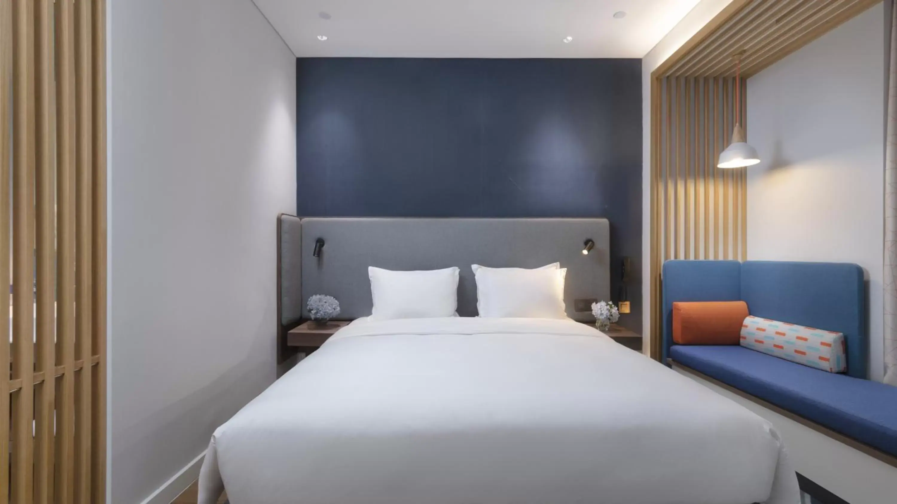 Standard Double or Twin Room in Holiday Inn Express Nanjing Dongshan, an IHG Hotel Standard Double or Twin Room in Holiday Inn Express Nanjing Dongshan, an IHG Hotel