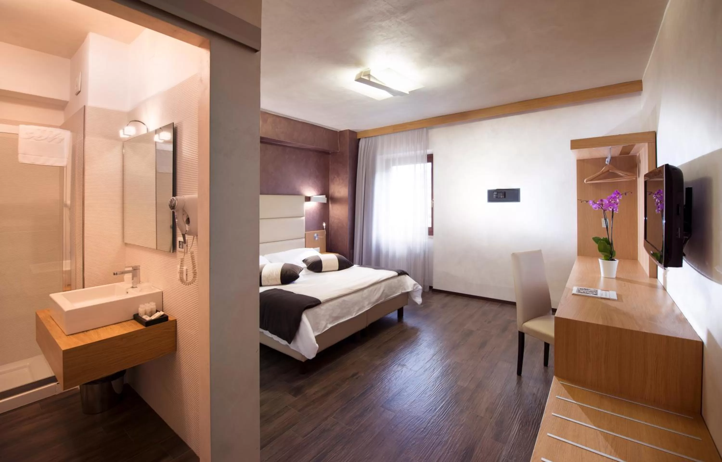 Bedroom, Bed in Sport Village Hotel & Spa