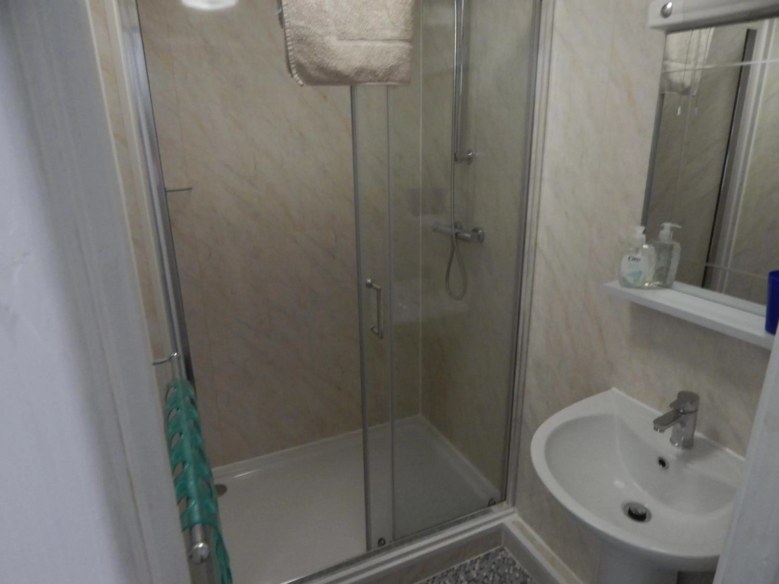 Llanryan Guest House