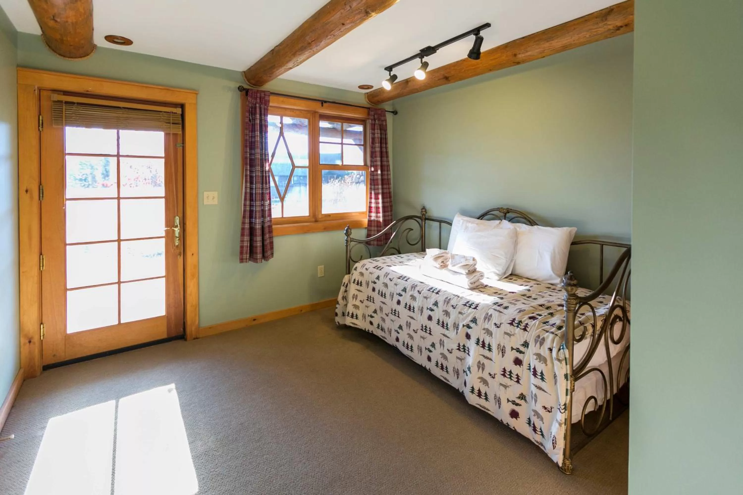 Bed in Ampersand Bay Resort