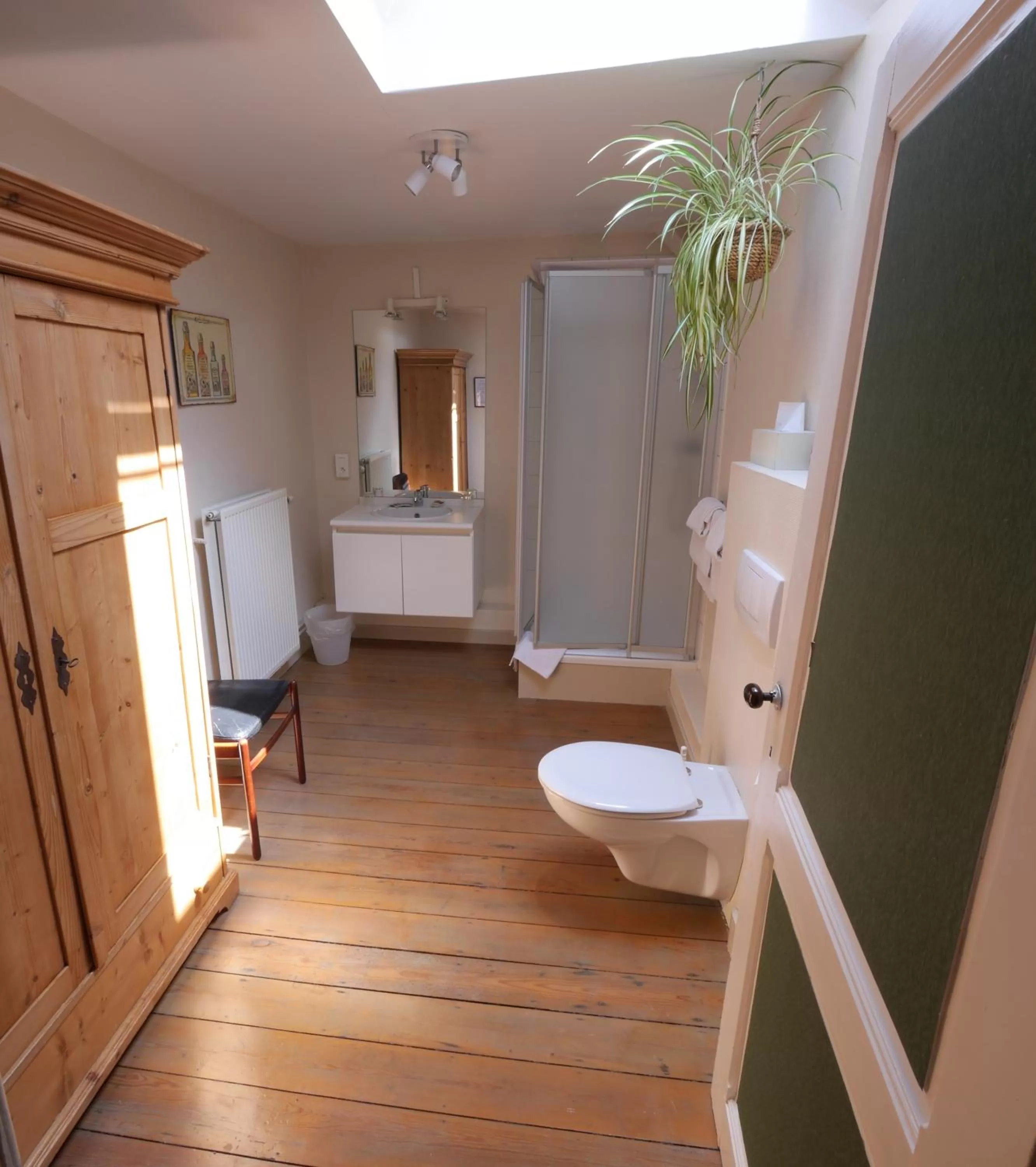 Shower, Bathroom in L'Étape Fagnarde - Bed, Breakfast & Sauna