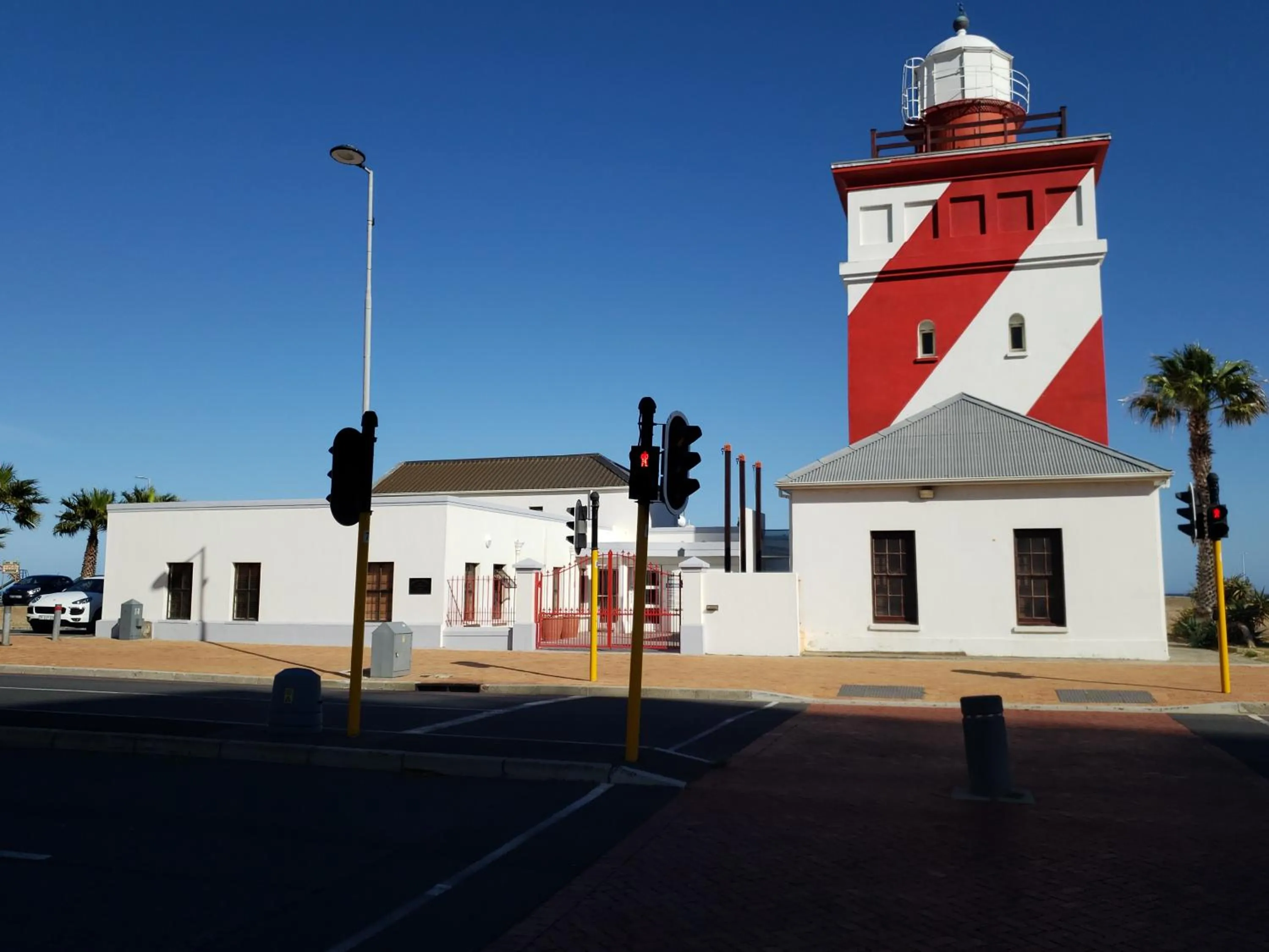 Beach in Point B Guest House -Sustainable Solar Energy