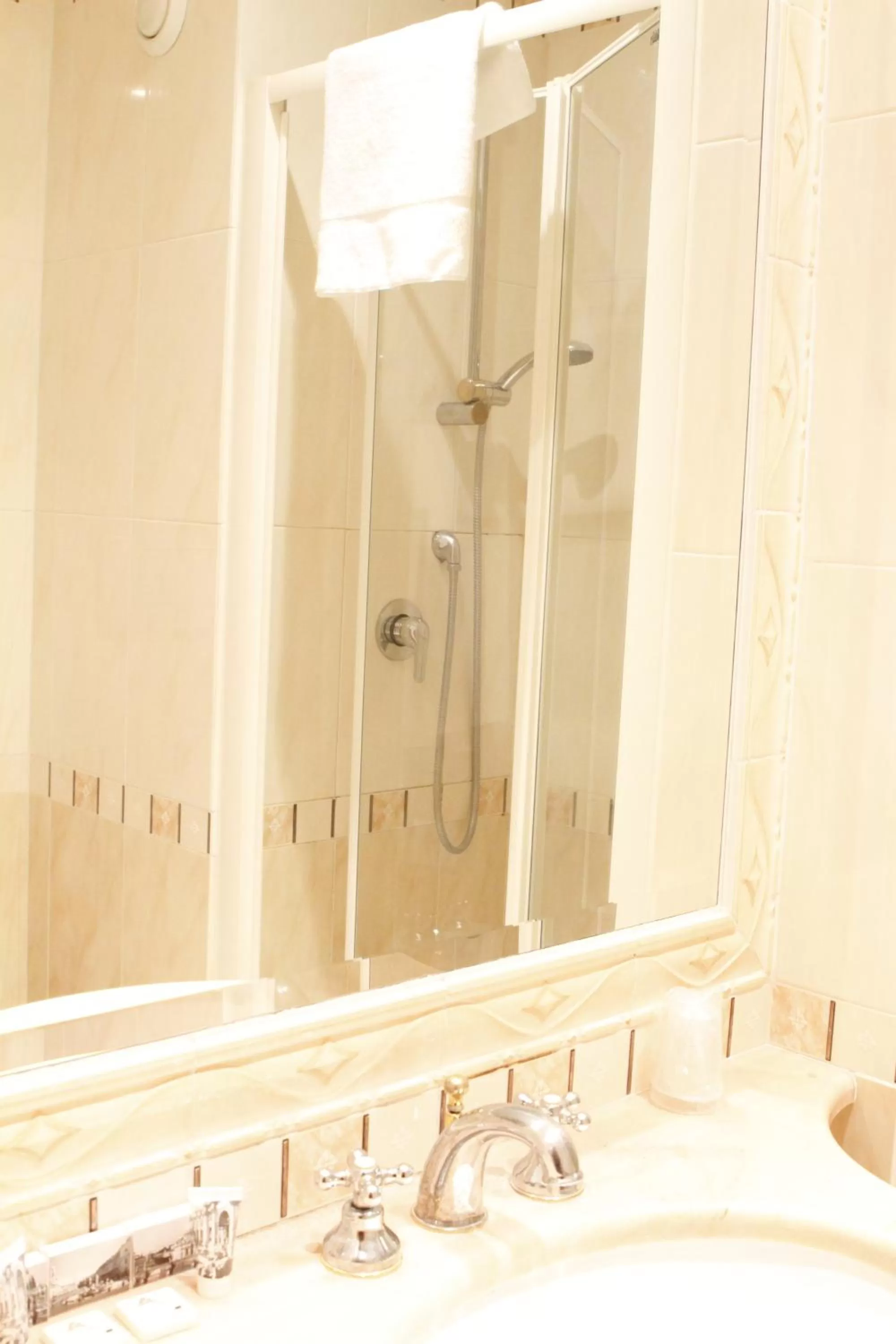 Bathroom in Hotel Torino