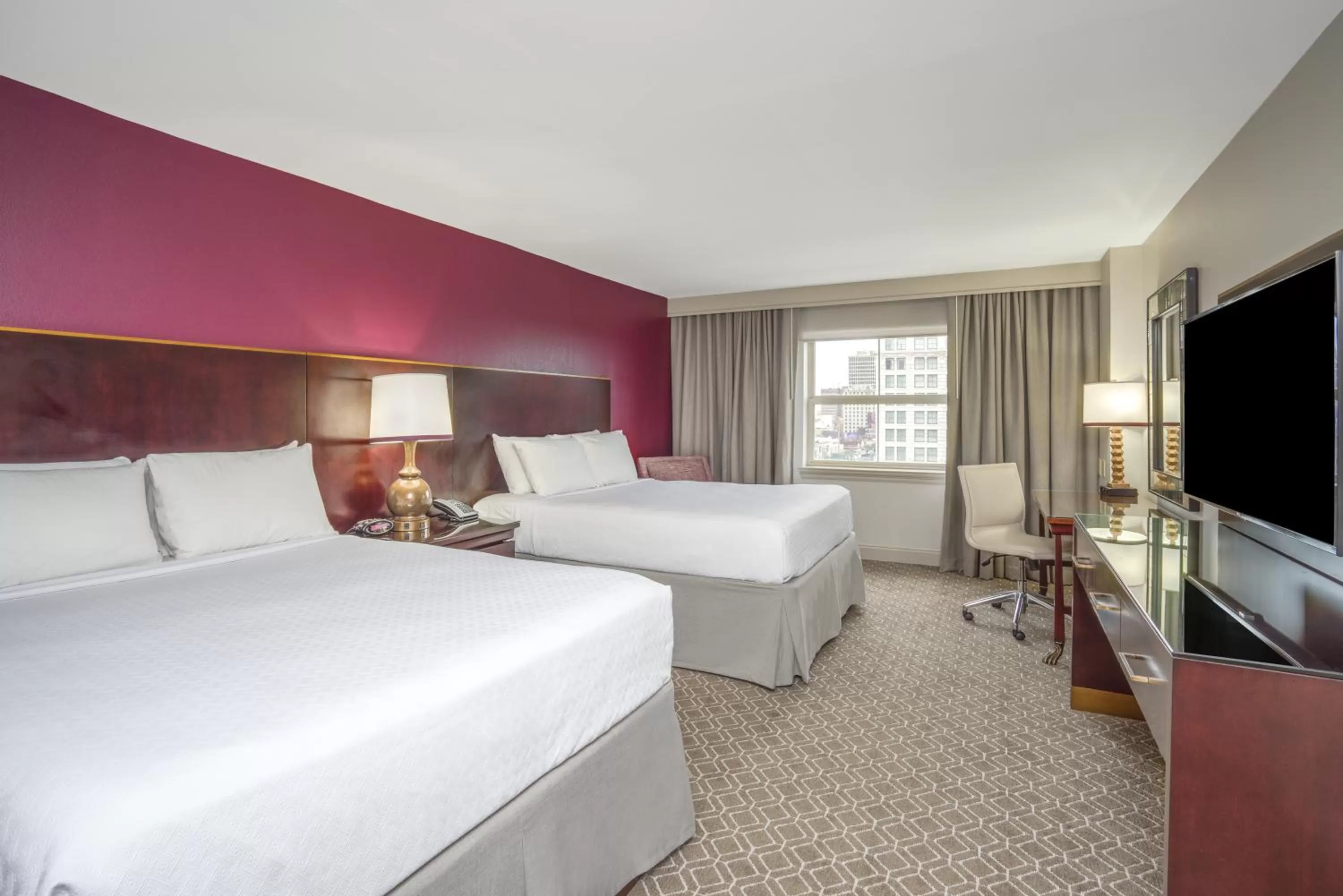 Day, Bed in Crowne Plaza New Orleans French Qtr - Astor by IHG
