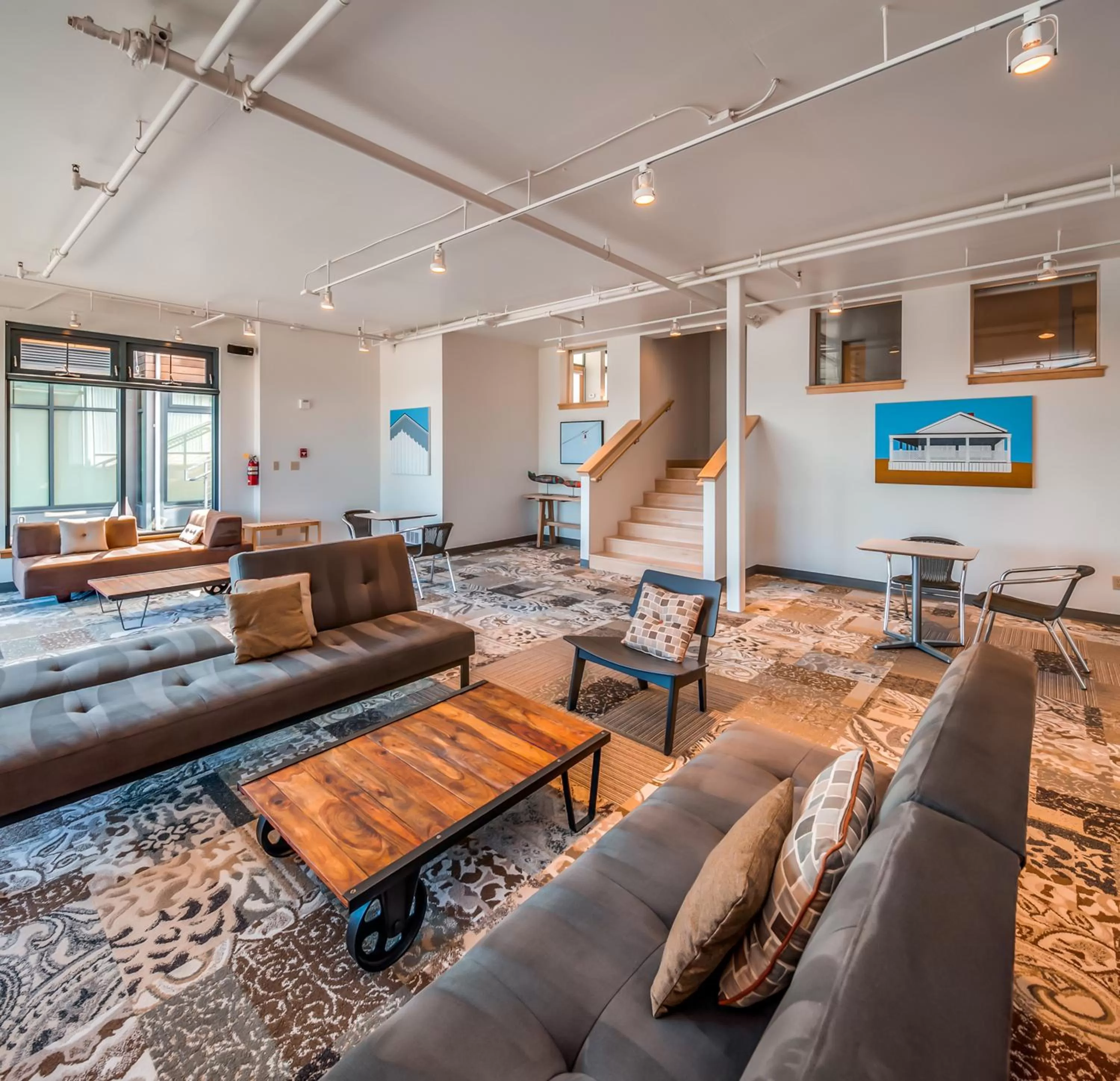 Other in Island Inn at 123 West