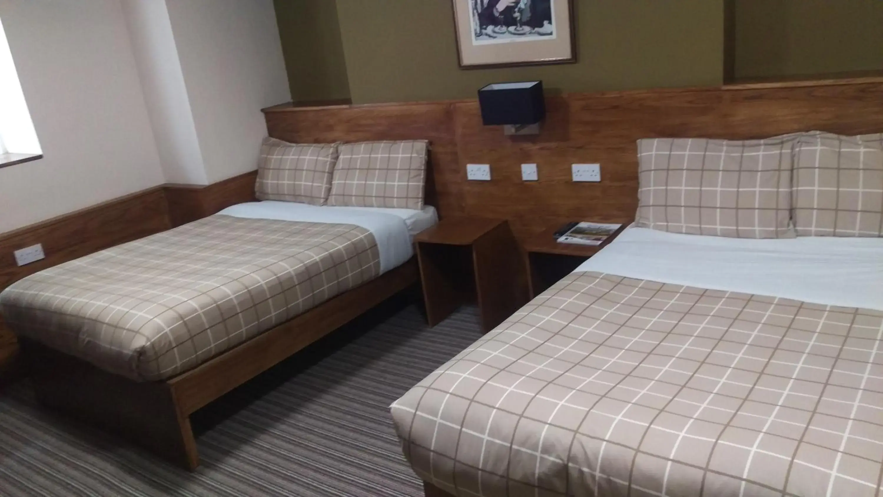 Quadruple Room - single occupancy in Leith House Quadruple Room - single occupancy in Leith House