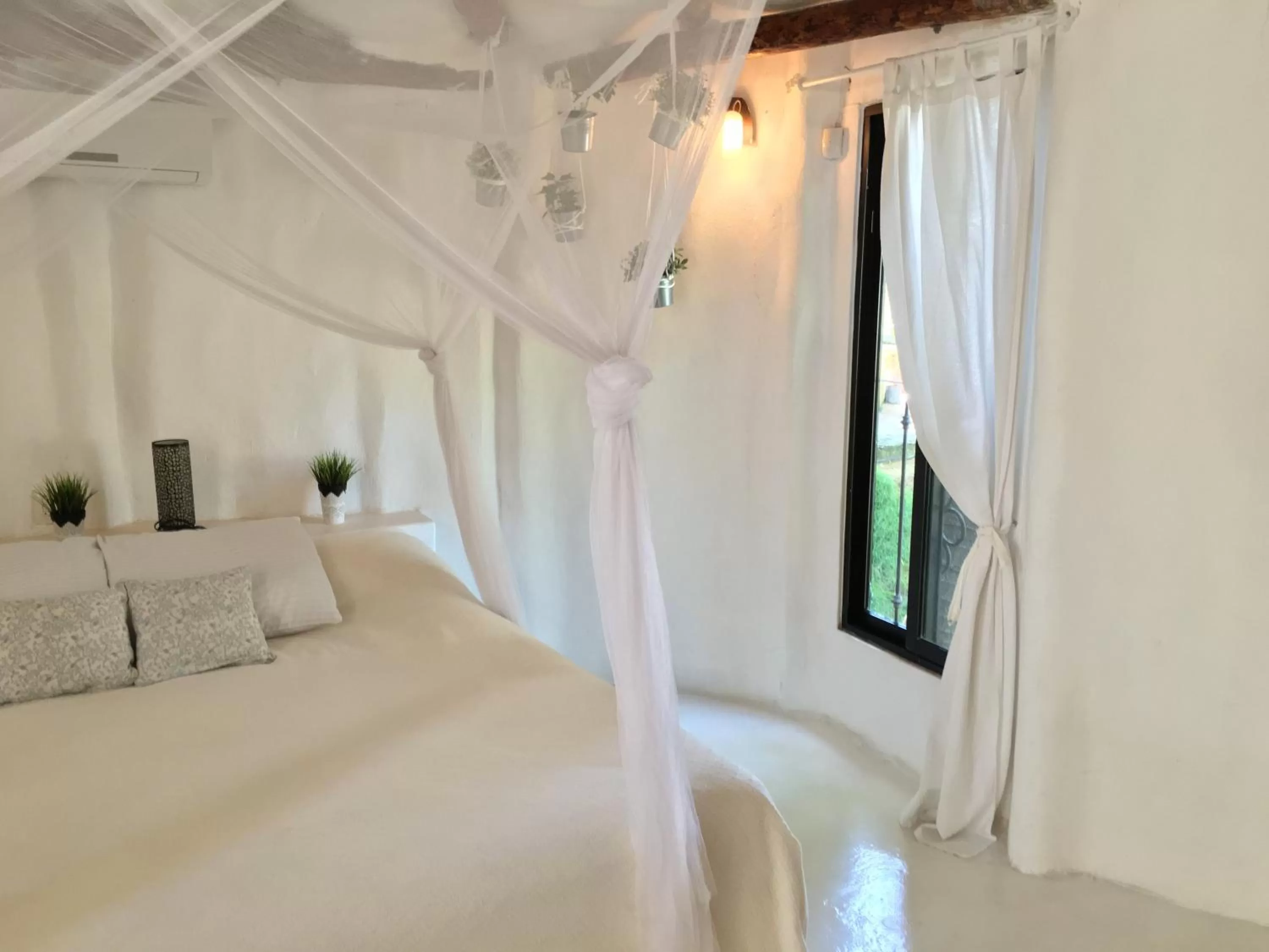 Day, Room Photo in Harmony Glamping Boutique Hotel and Yoga