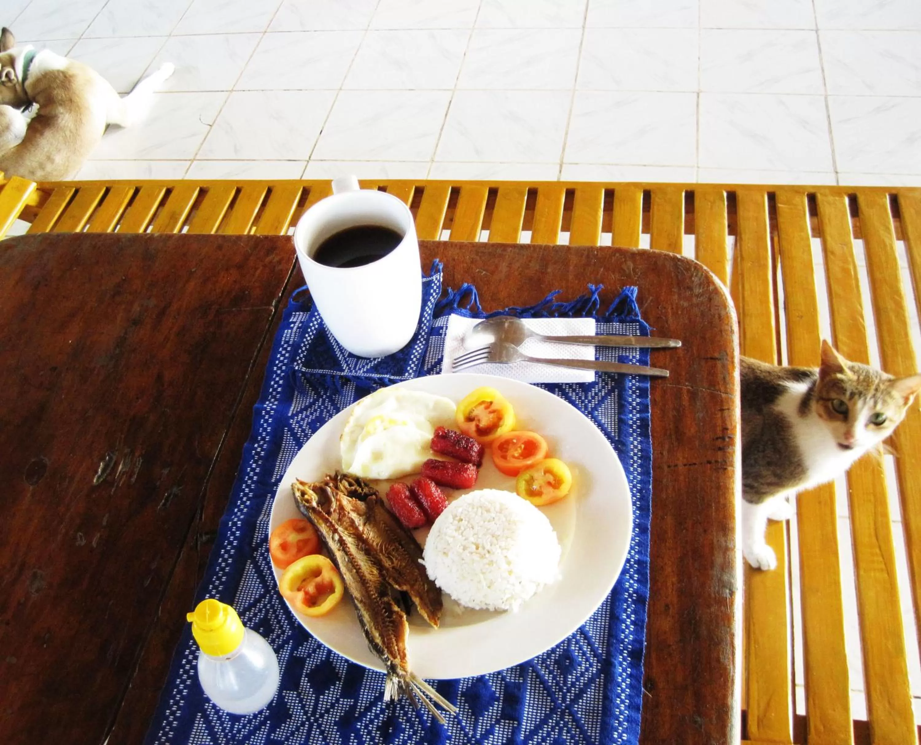 Restaurant/places to eat in Paseo Del Mar Seaside Inn