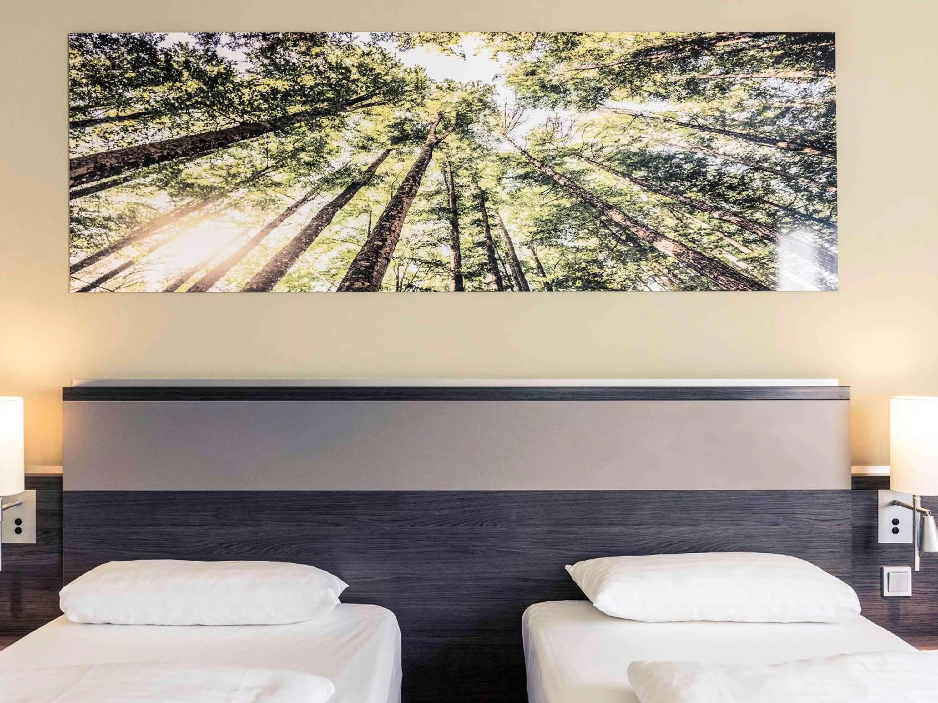 Photo of the whole room in Mercure Düsseldorf Airport