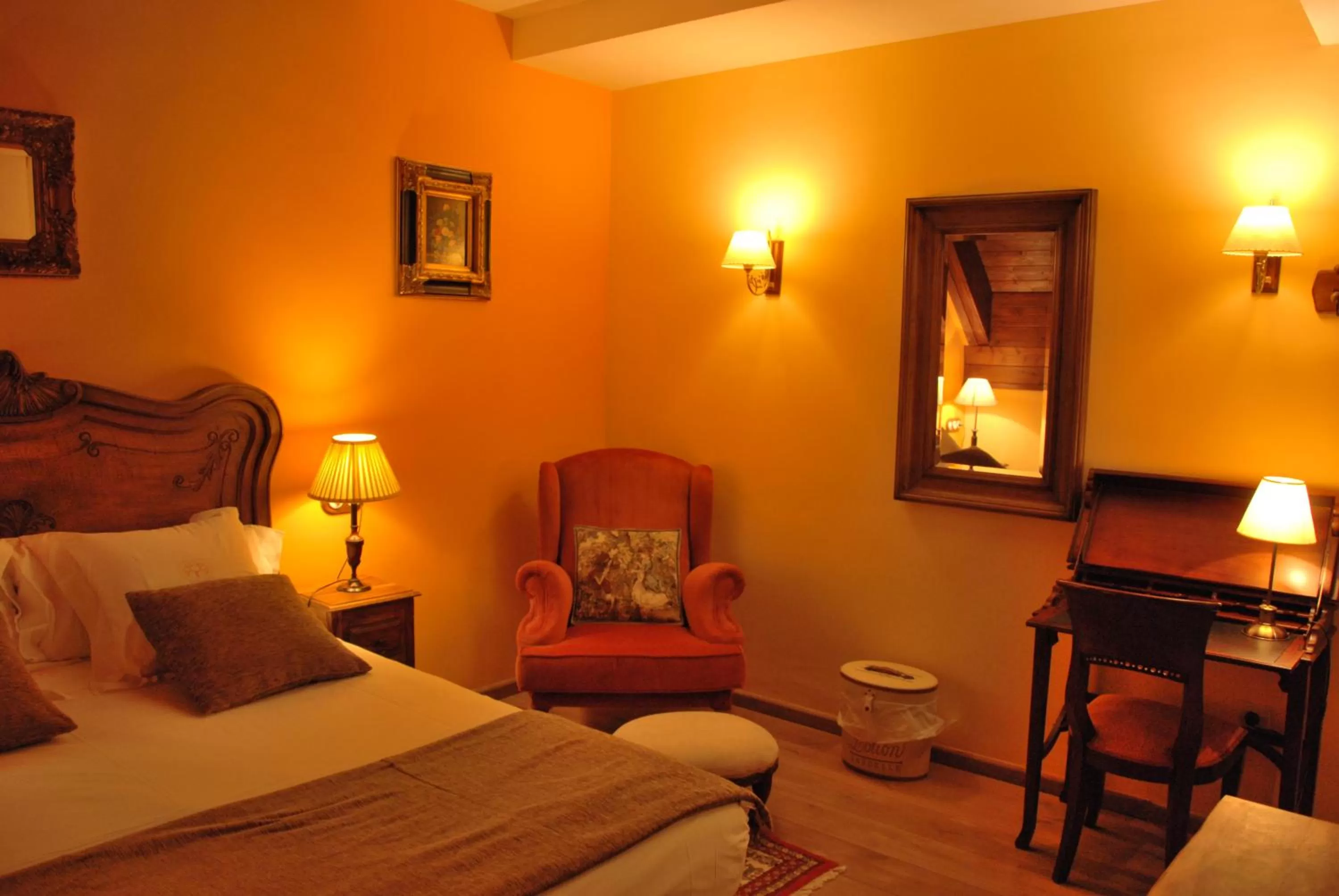 Photo of the whole room, Bed in Hotel Selba d'Ansils