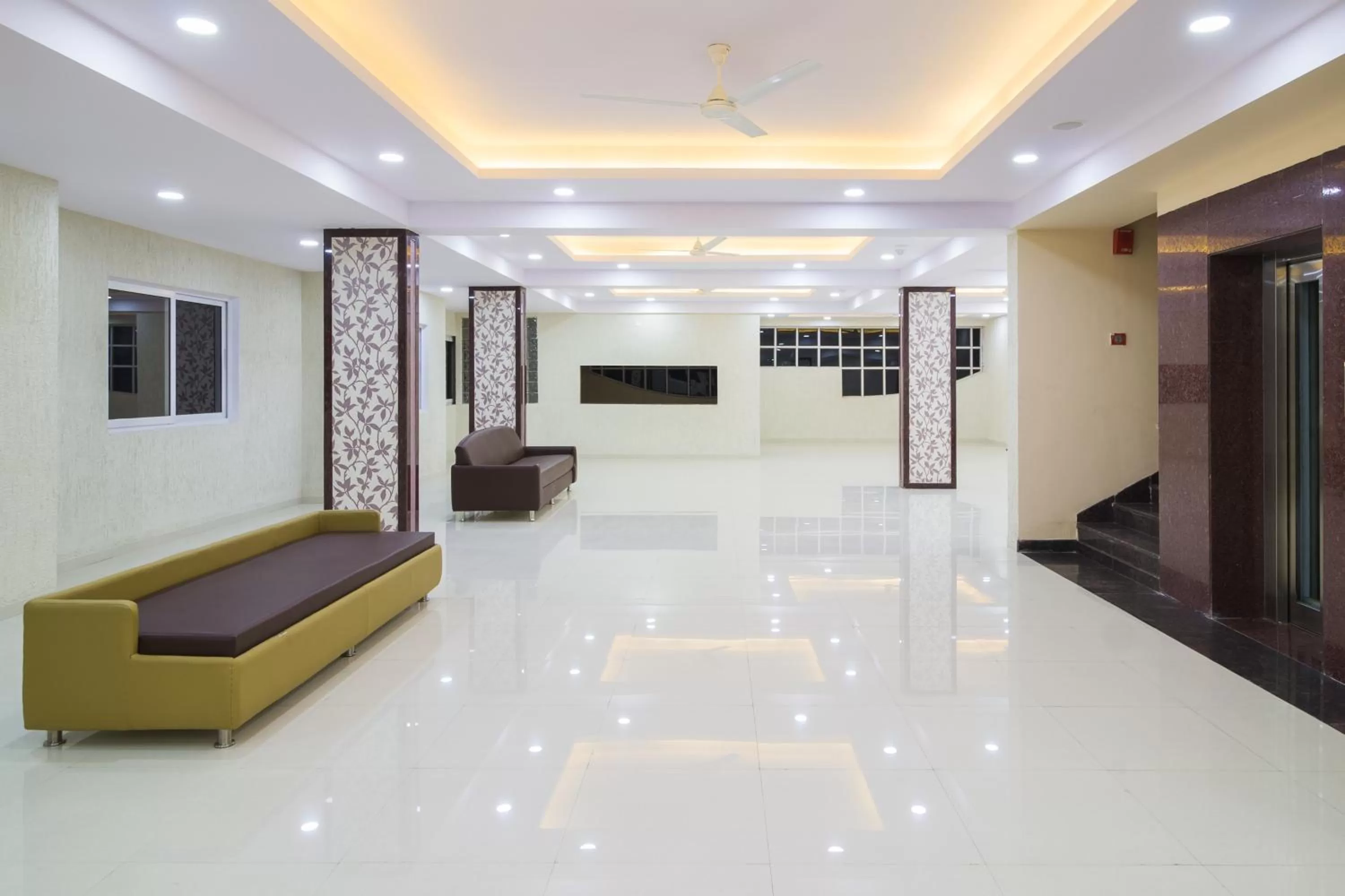 Lobby or reception in Itsy Hotels Arastu Inn