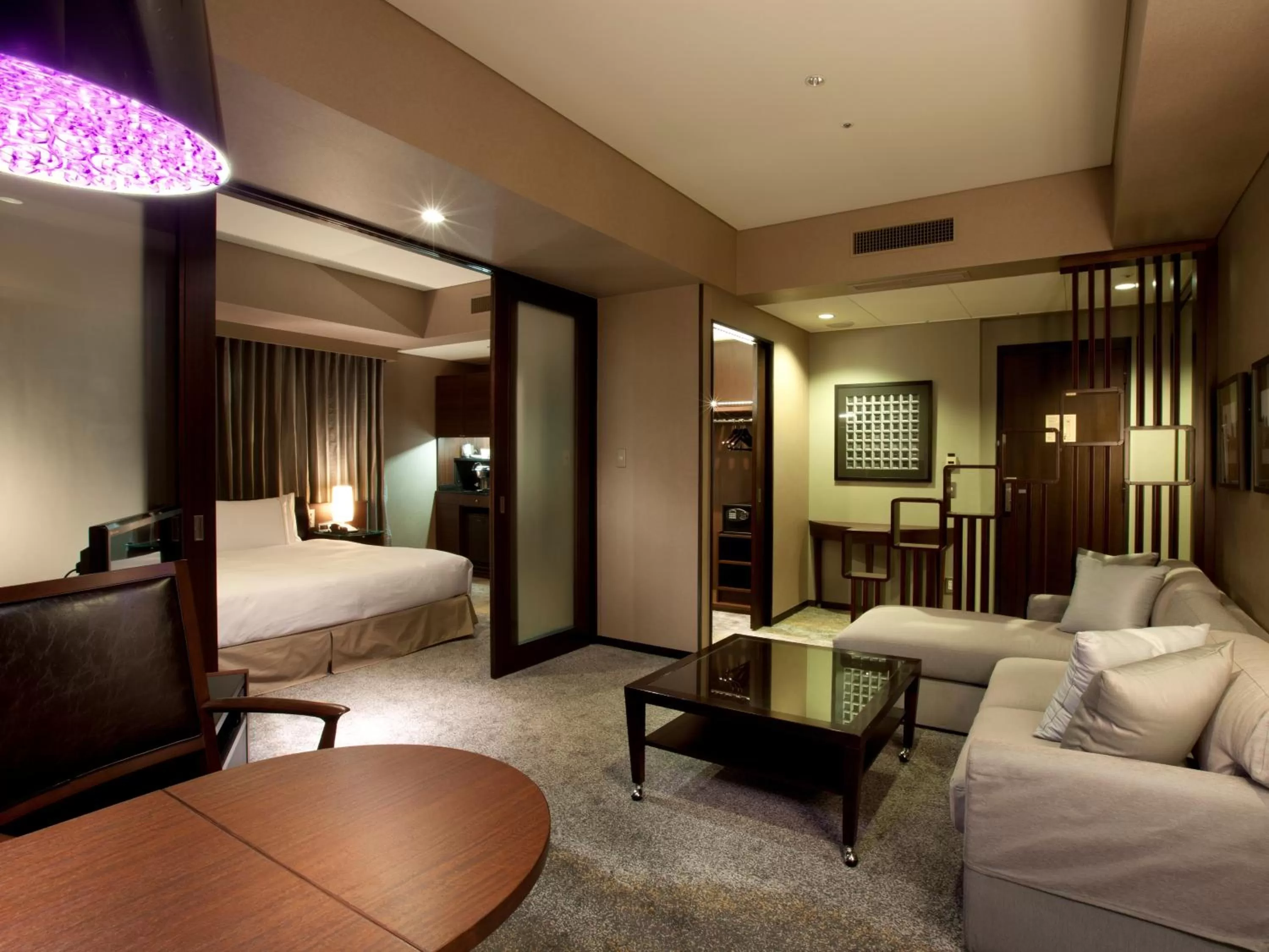 Photo of the whole room, Bed in The Royal Park Hotel Iconic Tokyo Shiodome