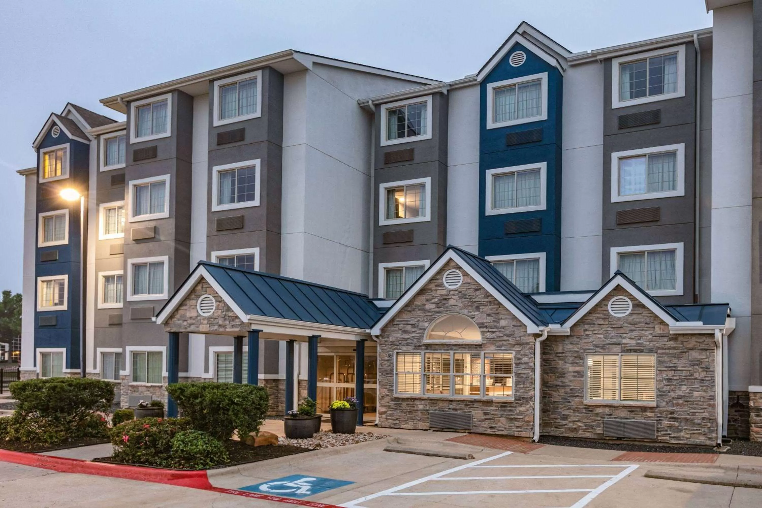 Microtel Inn & Suites by Wyndham Austin Airport
