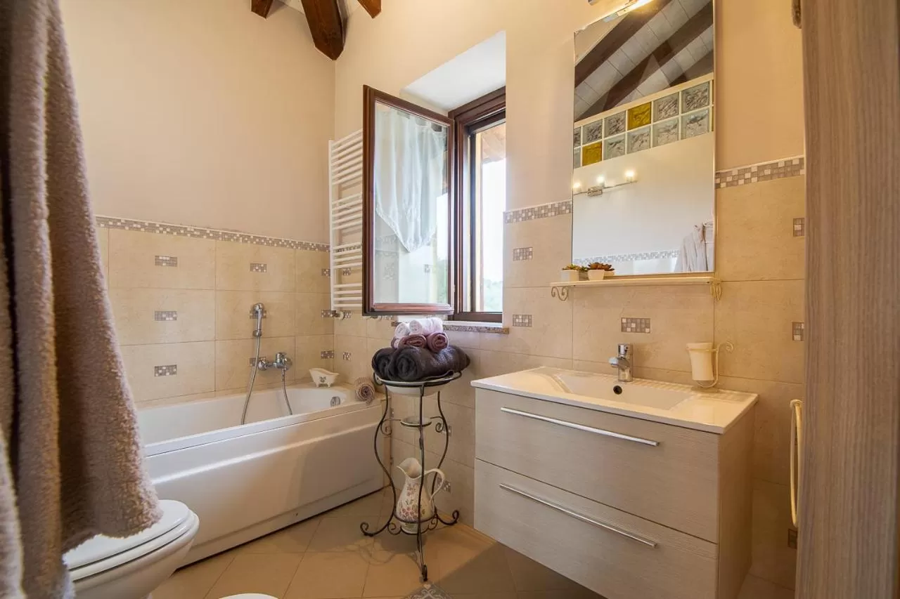 Bath in La Valle B&B