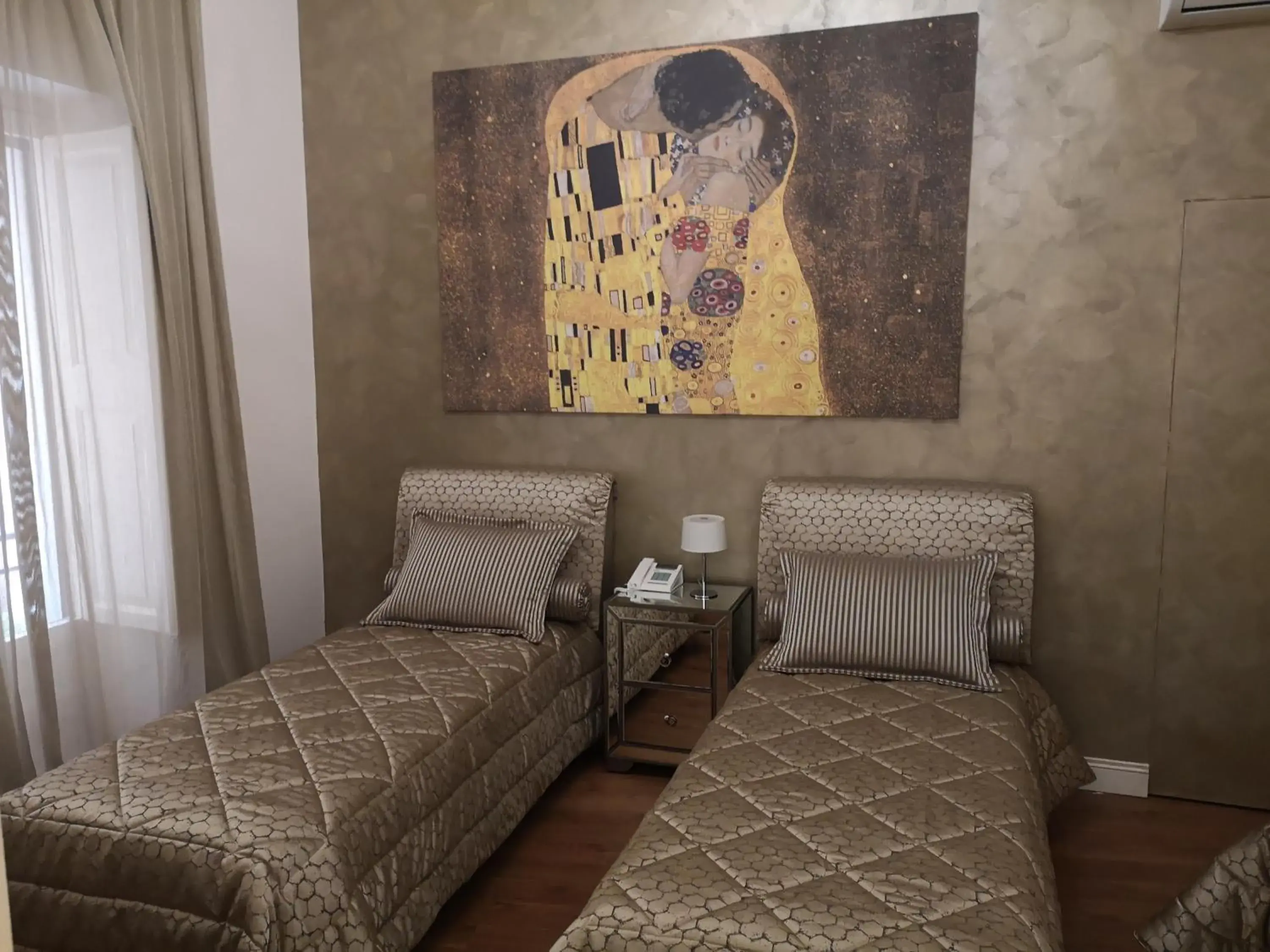 Superior Triple Room - single occupancy in B&B Palazzo del Teatro Superior Triple Room - single occupancy in B&B Palazzo del Teatro