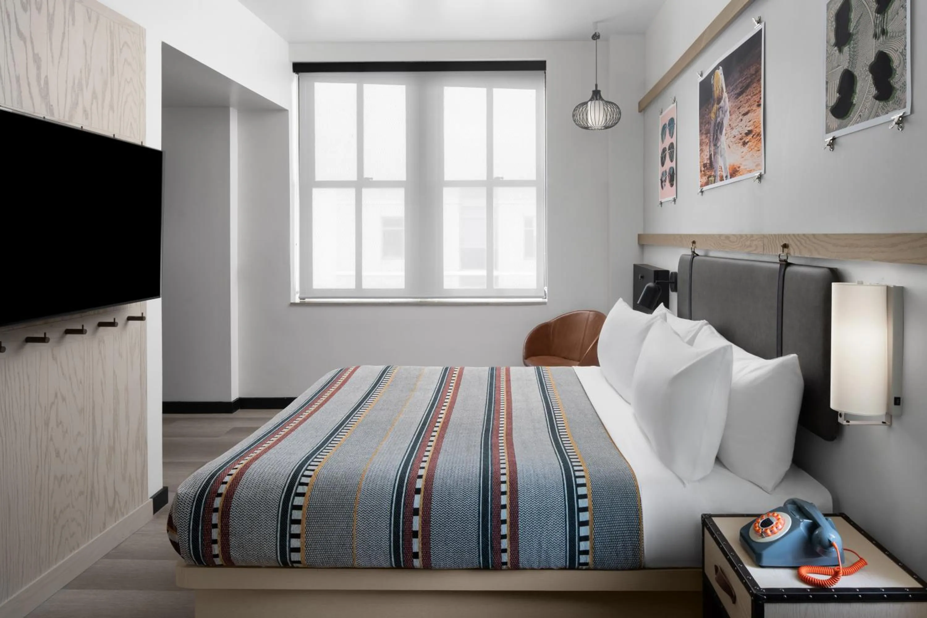 Bed in Moxy Houston Downtown