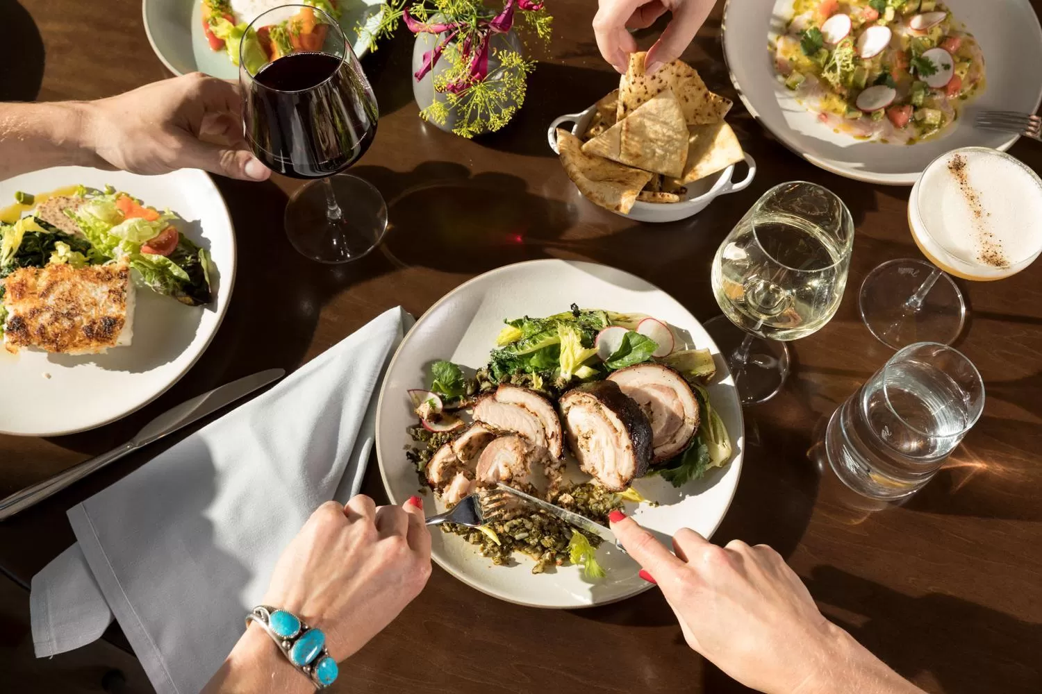 Restaurant/places to eat in The MC, Autograph Collection