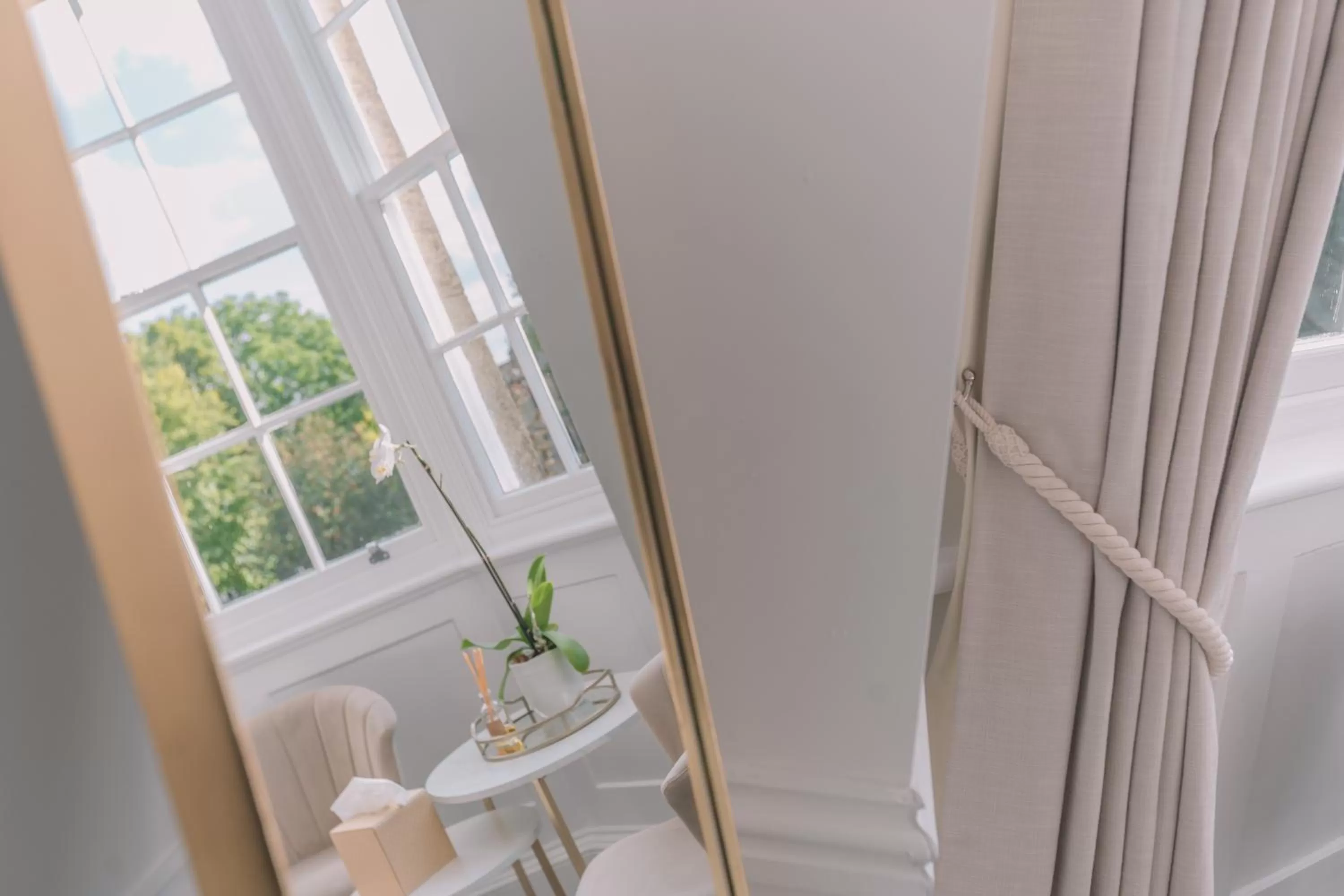 Other, Bed in Old Bank Rooms