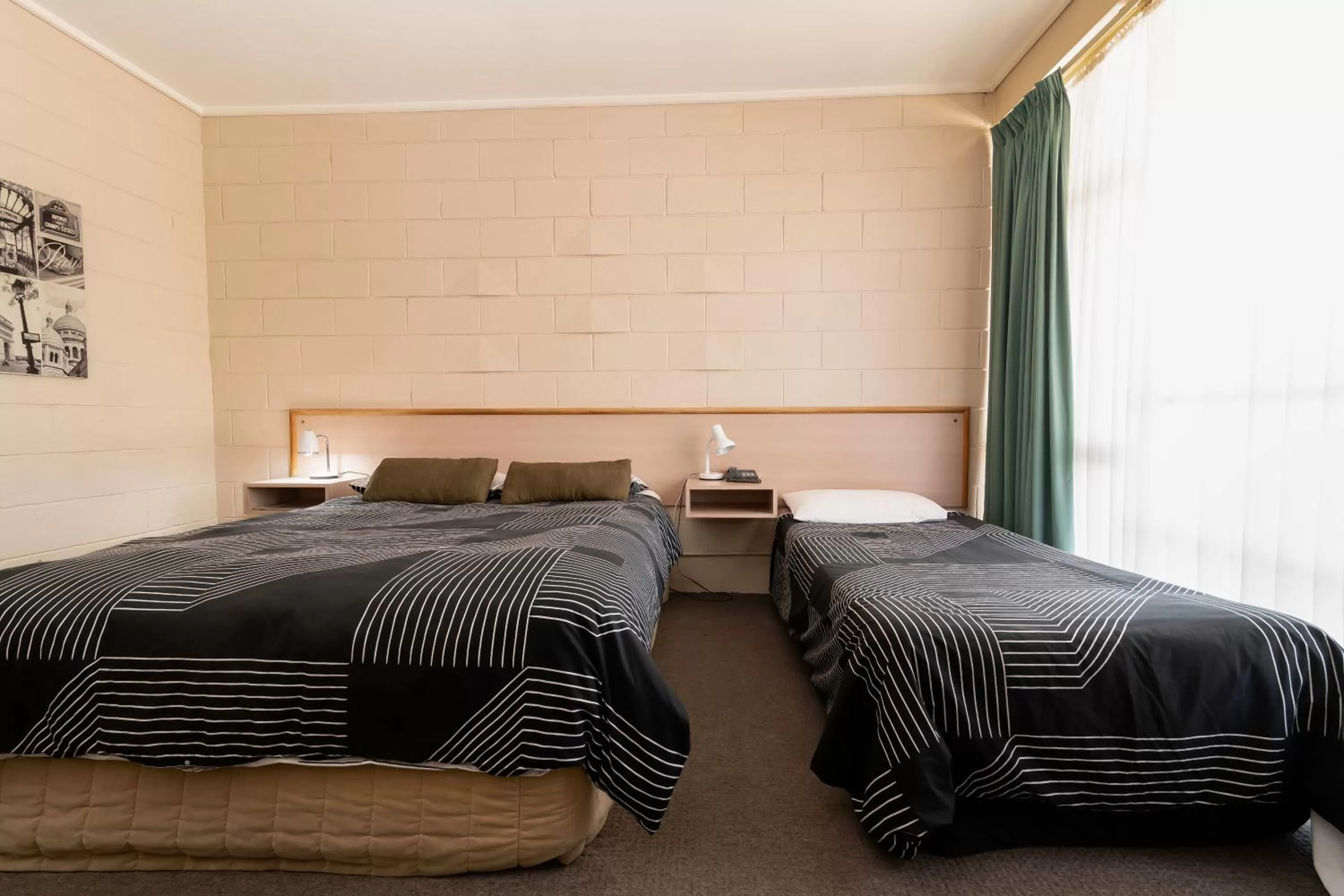 Bed in The Prince Mark Motel