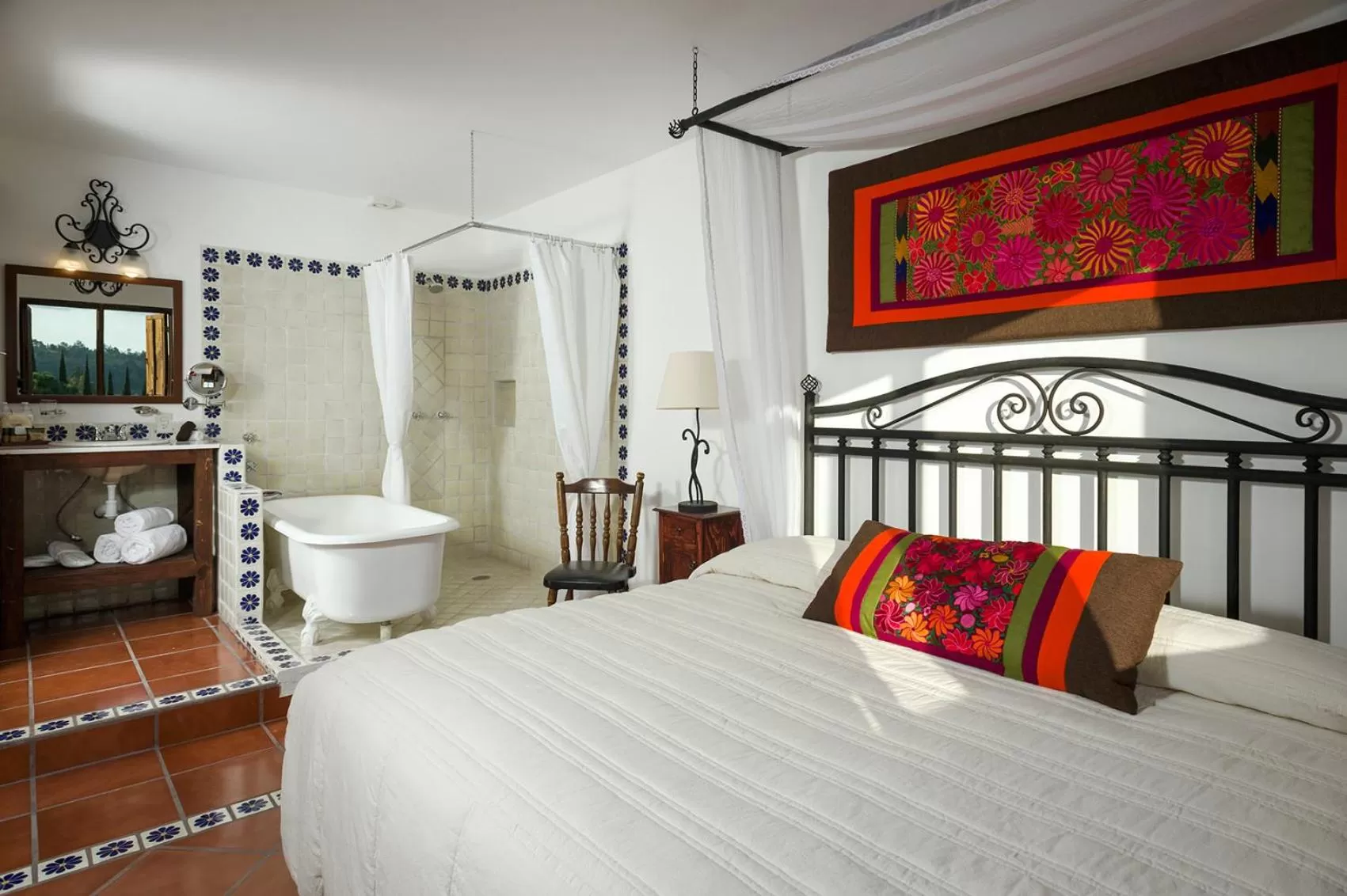 Photo of the whole room, Bed in Hotel Tapalpa de Mis Amores